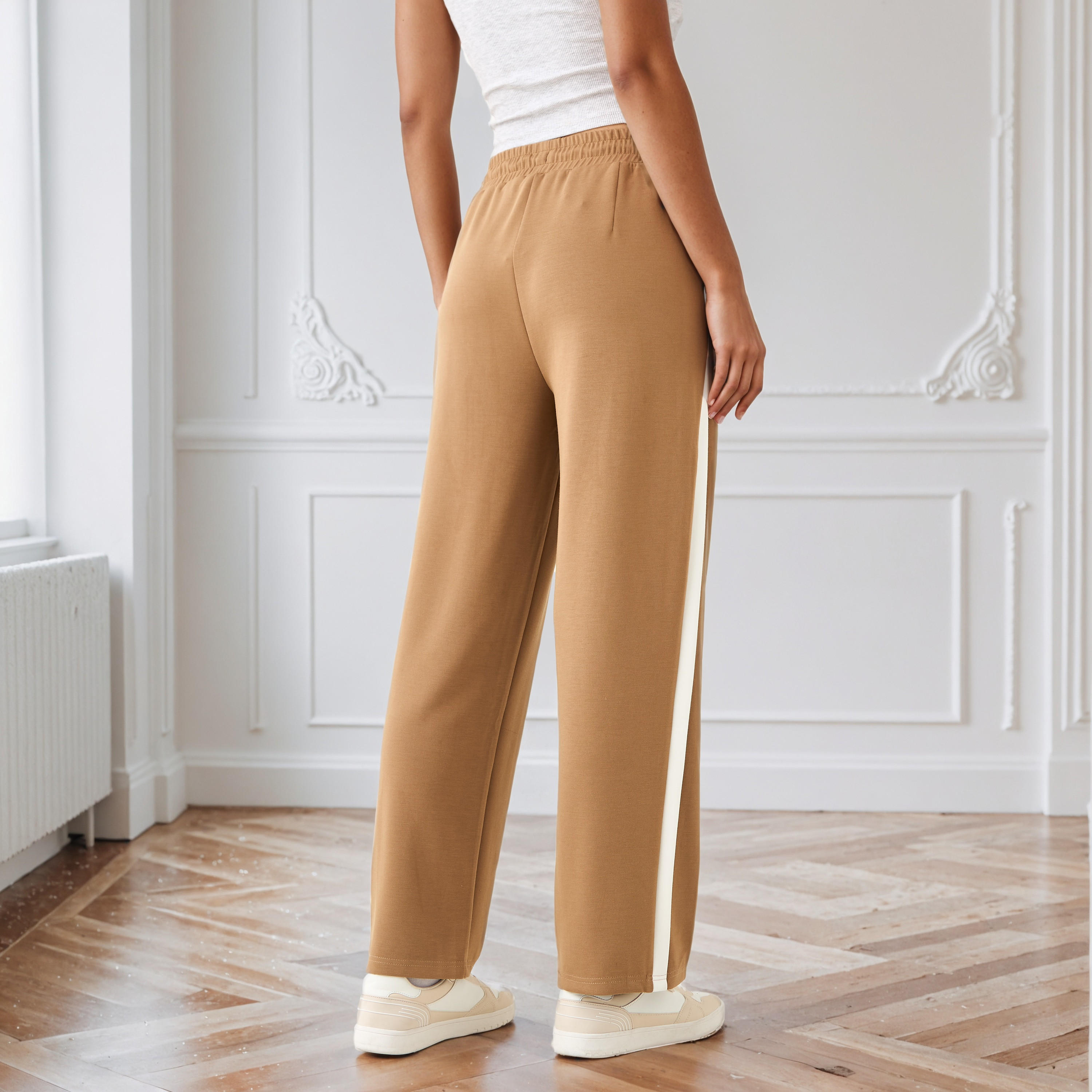 بنطلون بقصة مريحة وخصر مرن وزينة شريط من آيكونيك-women-clothing-bottoms-trousers-image-3