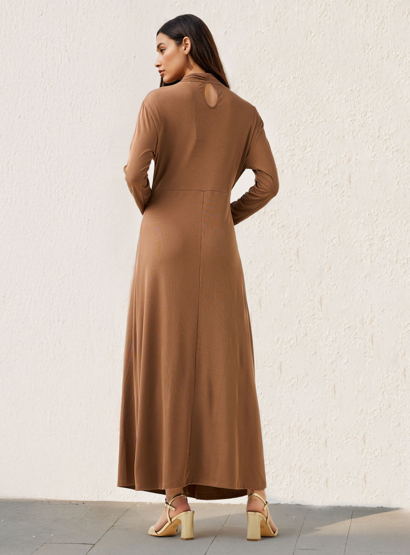 فستان بياقة عالية وتصميم درابيه من آيكونيك-women-clothing-dresses-image-4