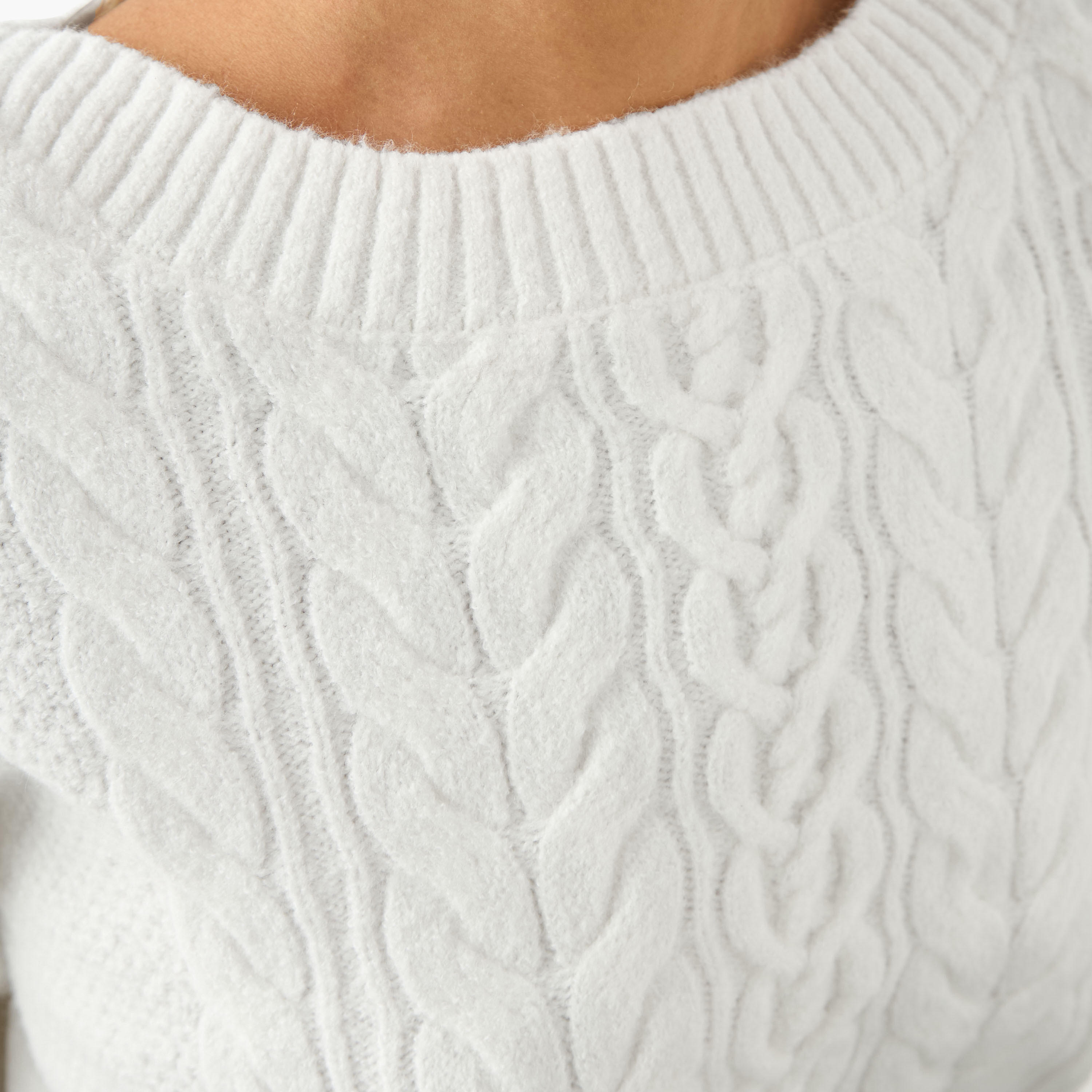 كنزة بياقة ضيقة وقصة عادية وحياكة كابل من آيكونيك-women-clothing-cardigansandjumpers-jumpers-image-5