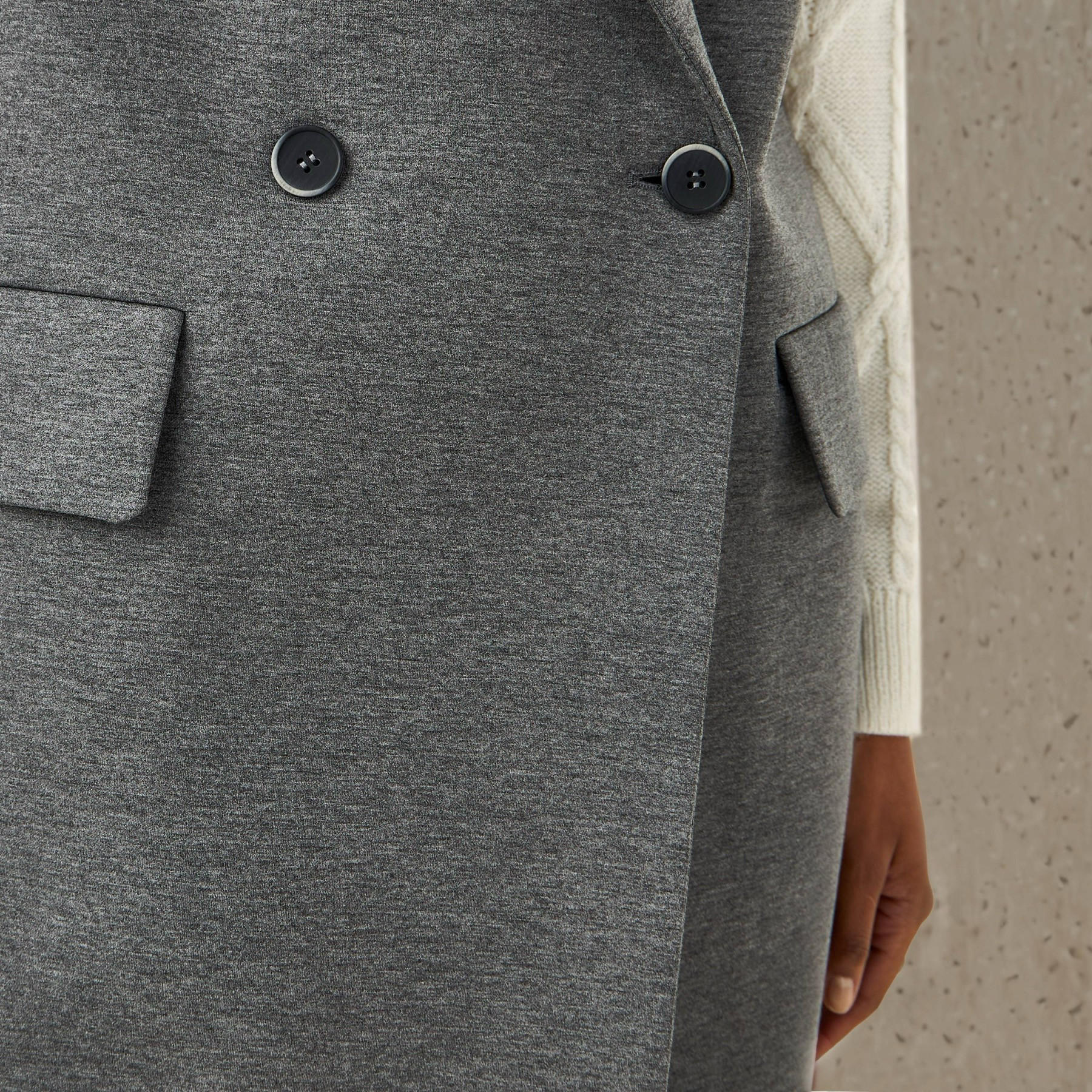 Iconic Notch Lapel Sleeveless Trench Coat-women-clothing-coatsandjackets-coats-image-5