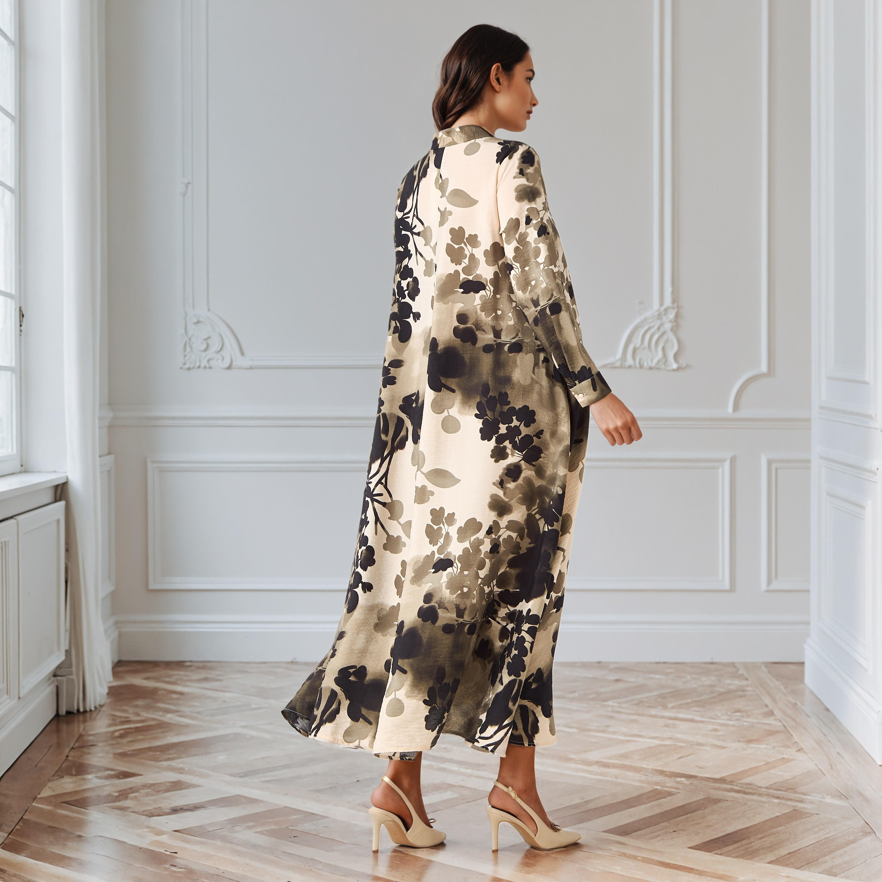 Iconic Floral Print Collared Trapeze Dress-women-clothing-dresses-image-4
