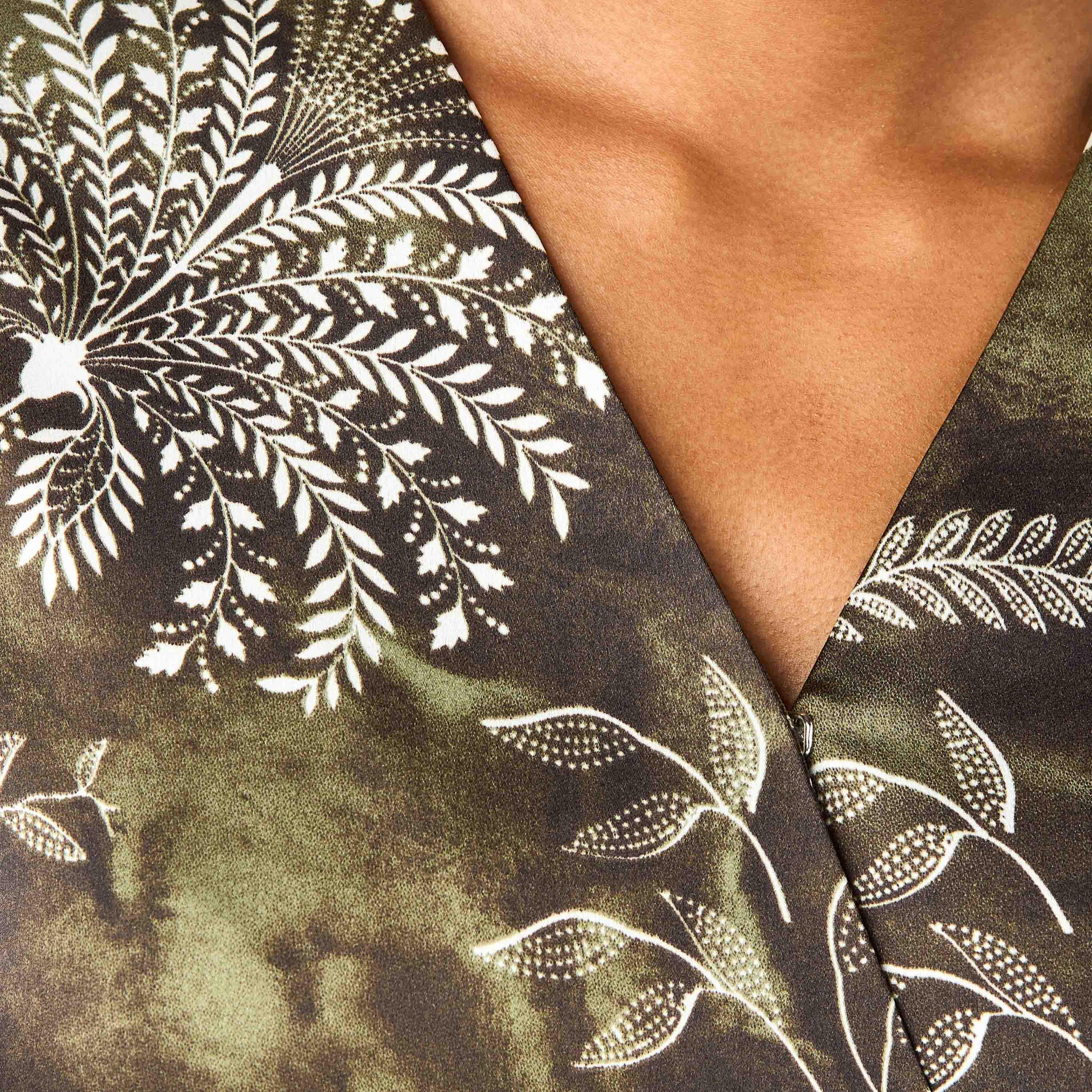 بلوزة بوليستر بقصّة مريحة بأربطة من آيكونيك-women-clothing-shirtsandblouses-blouses-image-3