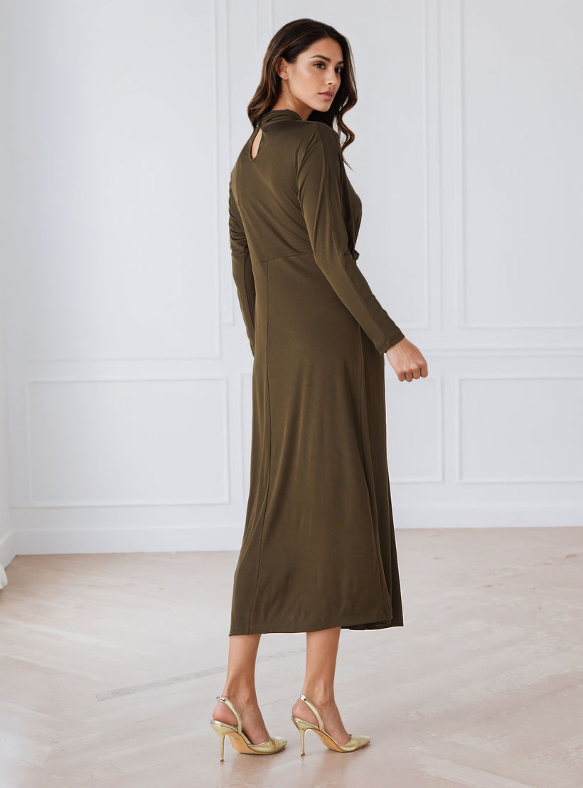 فستان ميدي بارز الملمس بياقة عالية من آيكونيك-women-clothing-dresses-image-3