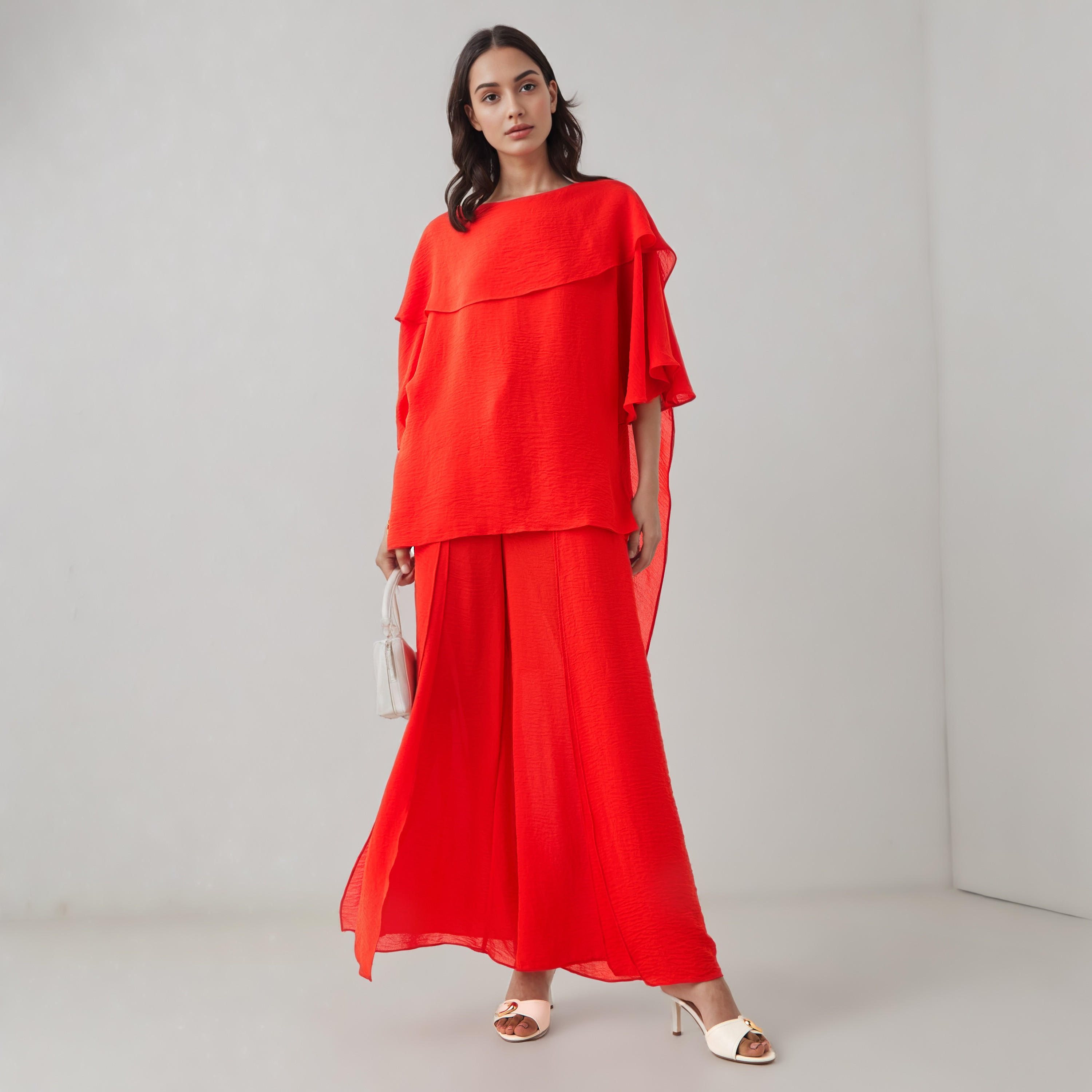 بلوزة بياقة ضيقة وطبقة علوية منسدلة من آيكونيك-women-clothing-shirtsandblouses-blouses-image-4