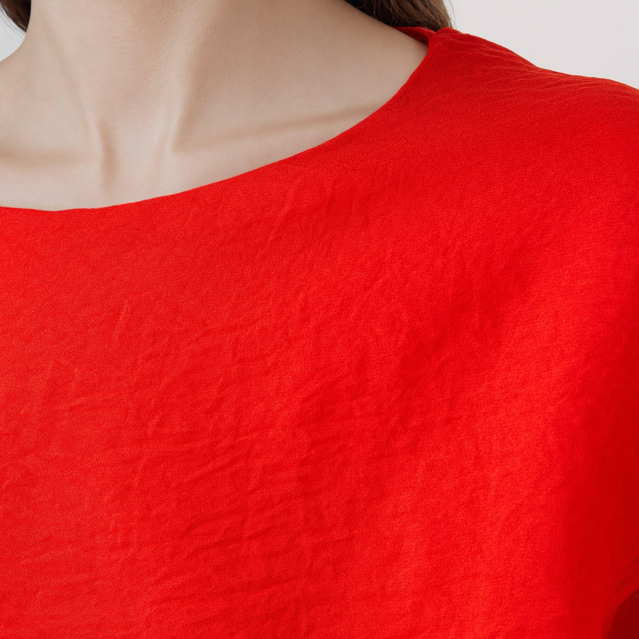 بلوزة بياقة ضيقة وطبقة علوية منسدلة من آيكونيك-women-clothing-shirtsandblouses-blouses-image-1