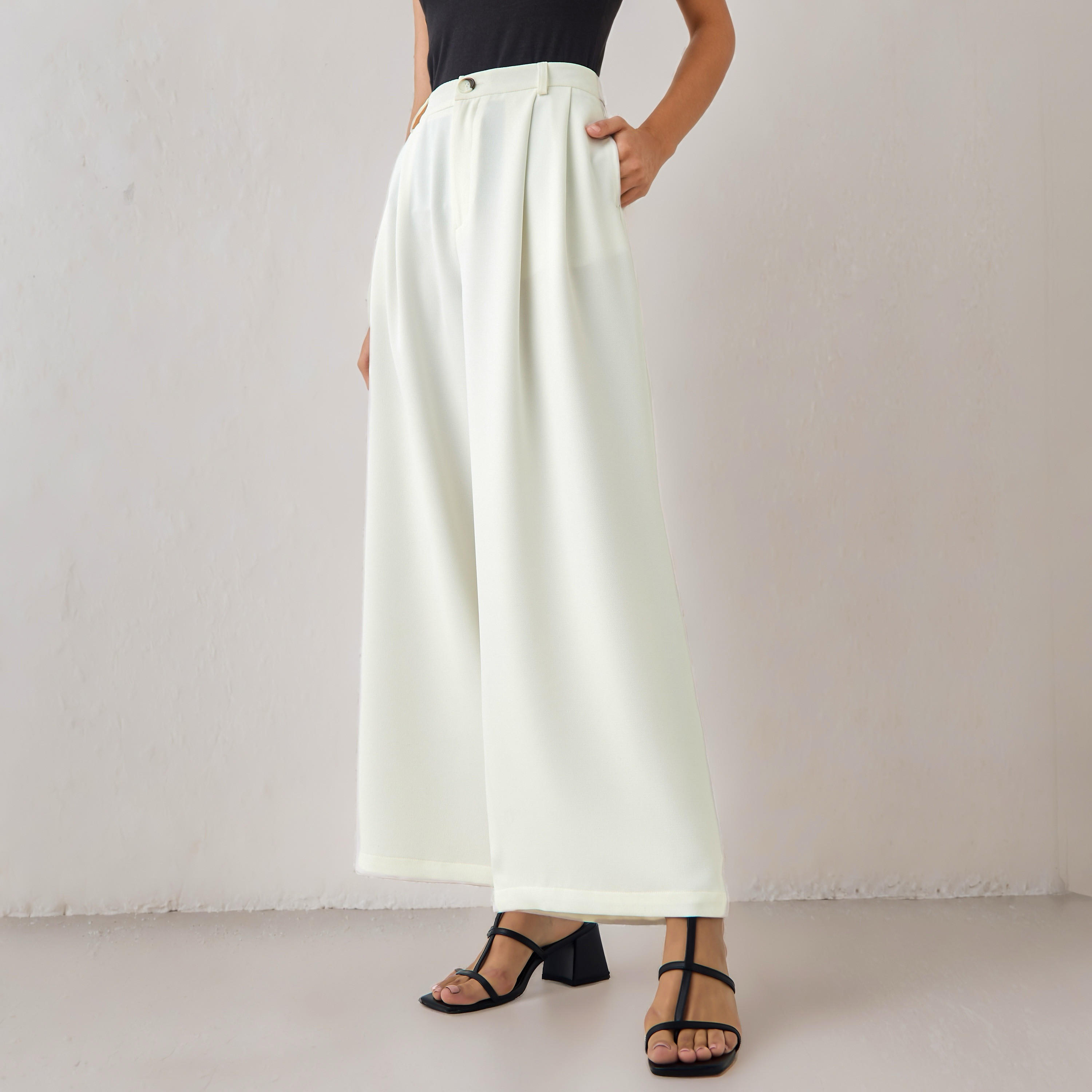 بنطلون بكسرات وساق واسعة من آيكونيك-women-clothing-bottoms-trousers-image-1