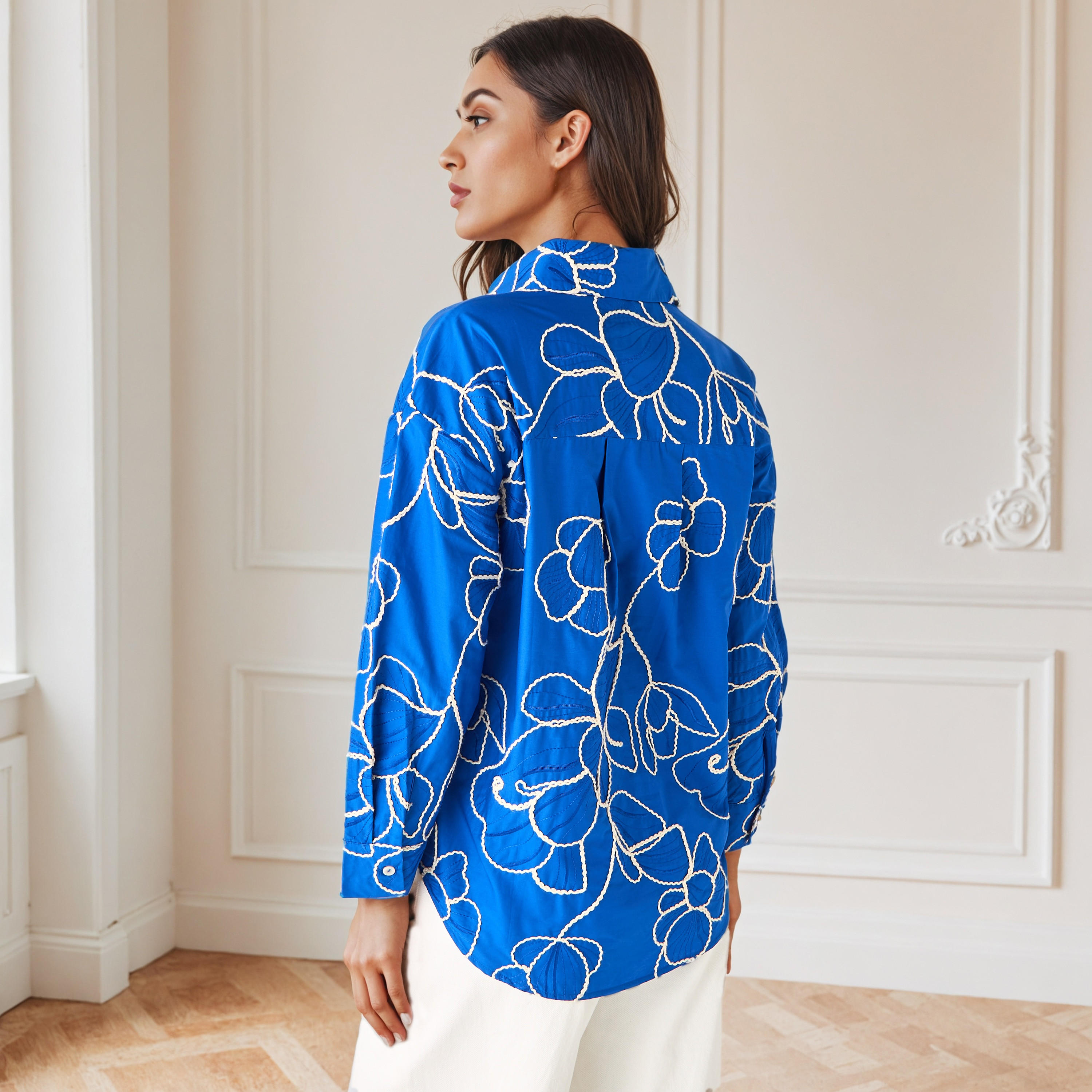 قميص قطن فضفاض مطرّز من آيكونيك-women-clothing-shirtsandblouses-shirts-image-4