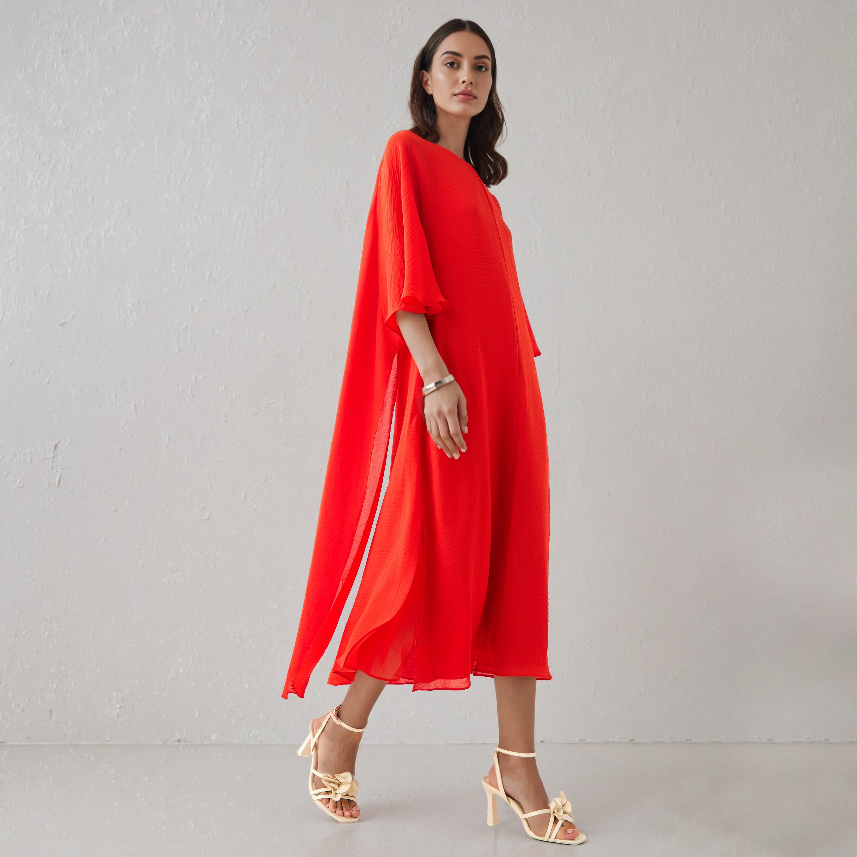 فستان حفلات ميدي بأكمام كاب من آيكونيك-women-clothing-dresses-image-2