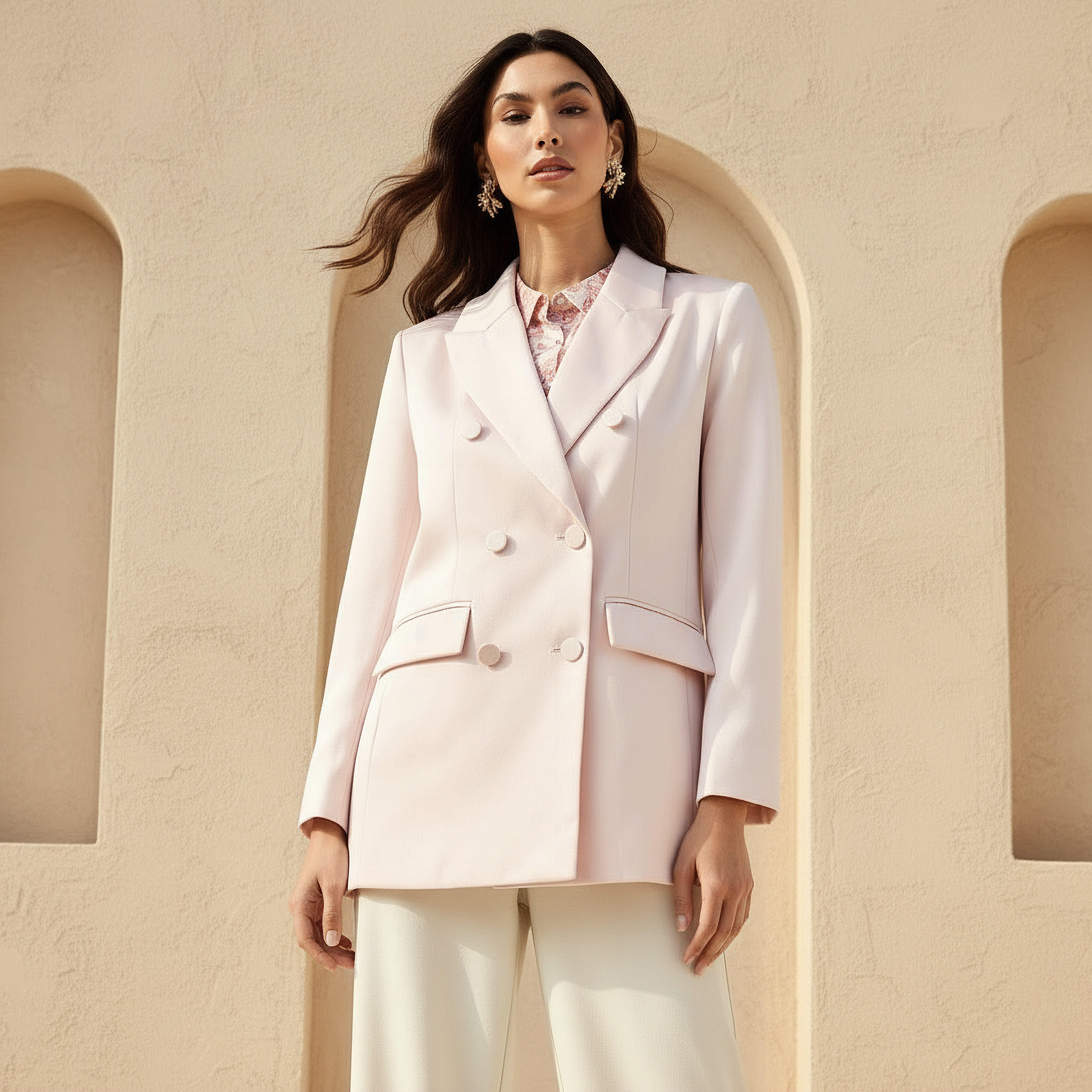 جاكيت ساتان بقصّة عادية وياقة مطوية من آيكونيك-women-winterwear-coatsandjackets-jackets-image-1