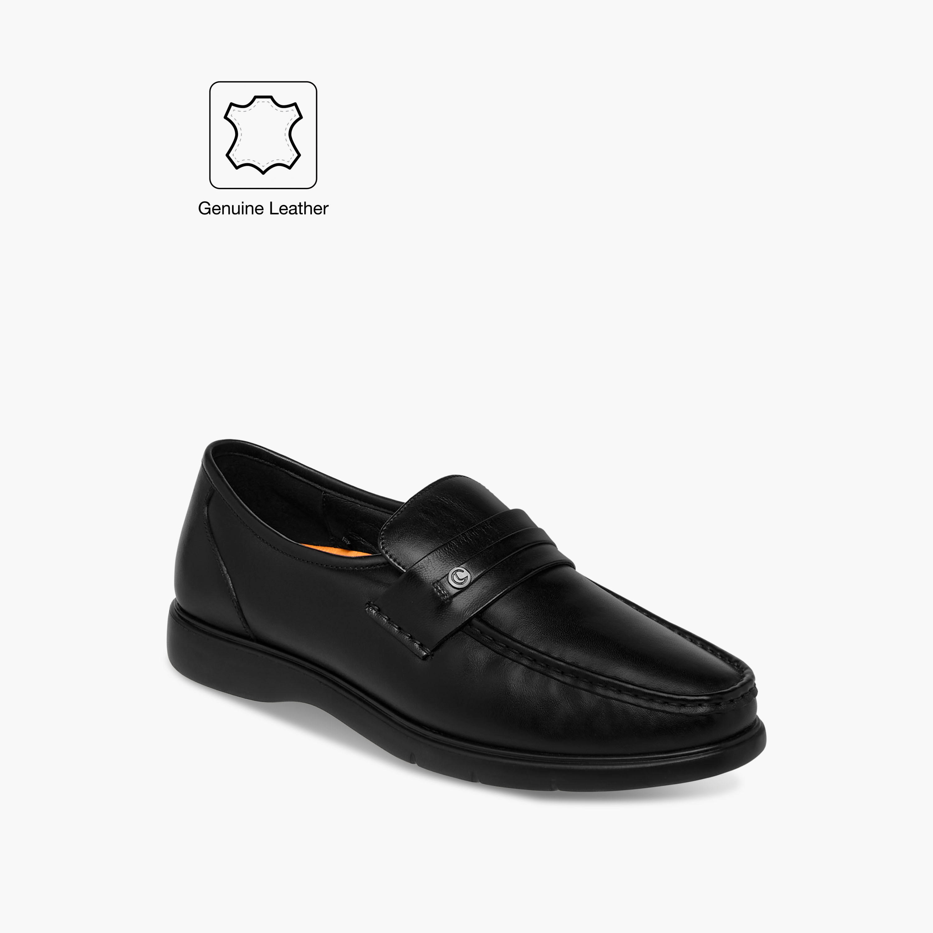 Le Confort Leather Solid Slip-On Moccasins-men-shoes-loafersandmoccasins-image-2