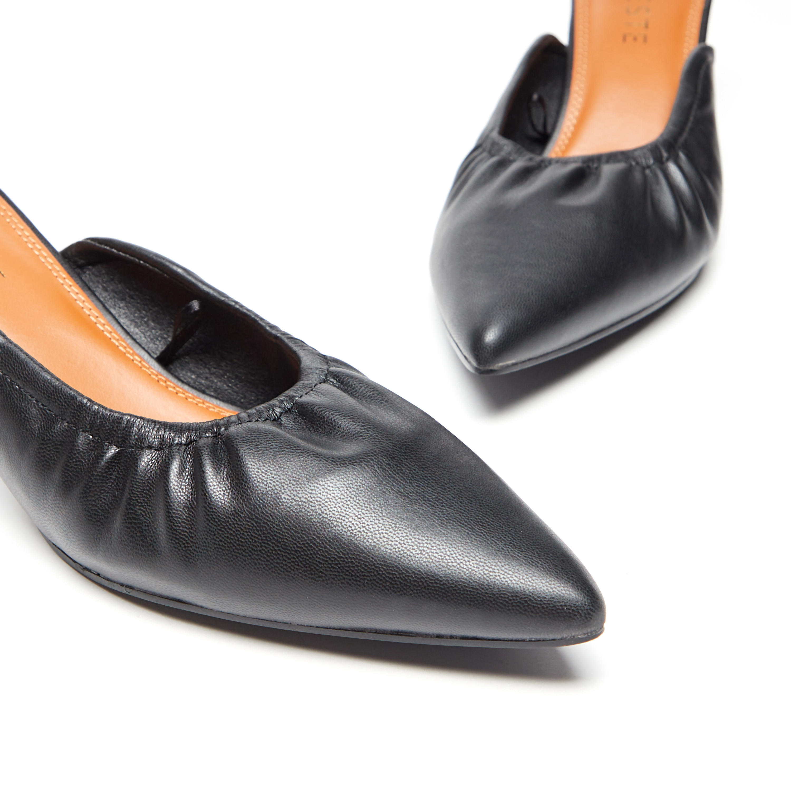 حذاء ميول سادة سهل الارتداء بكعب صغير للنساء من سيليست-women-shoes-heels-image-4