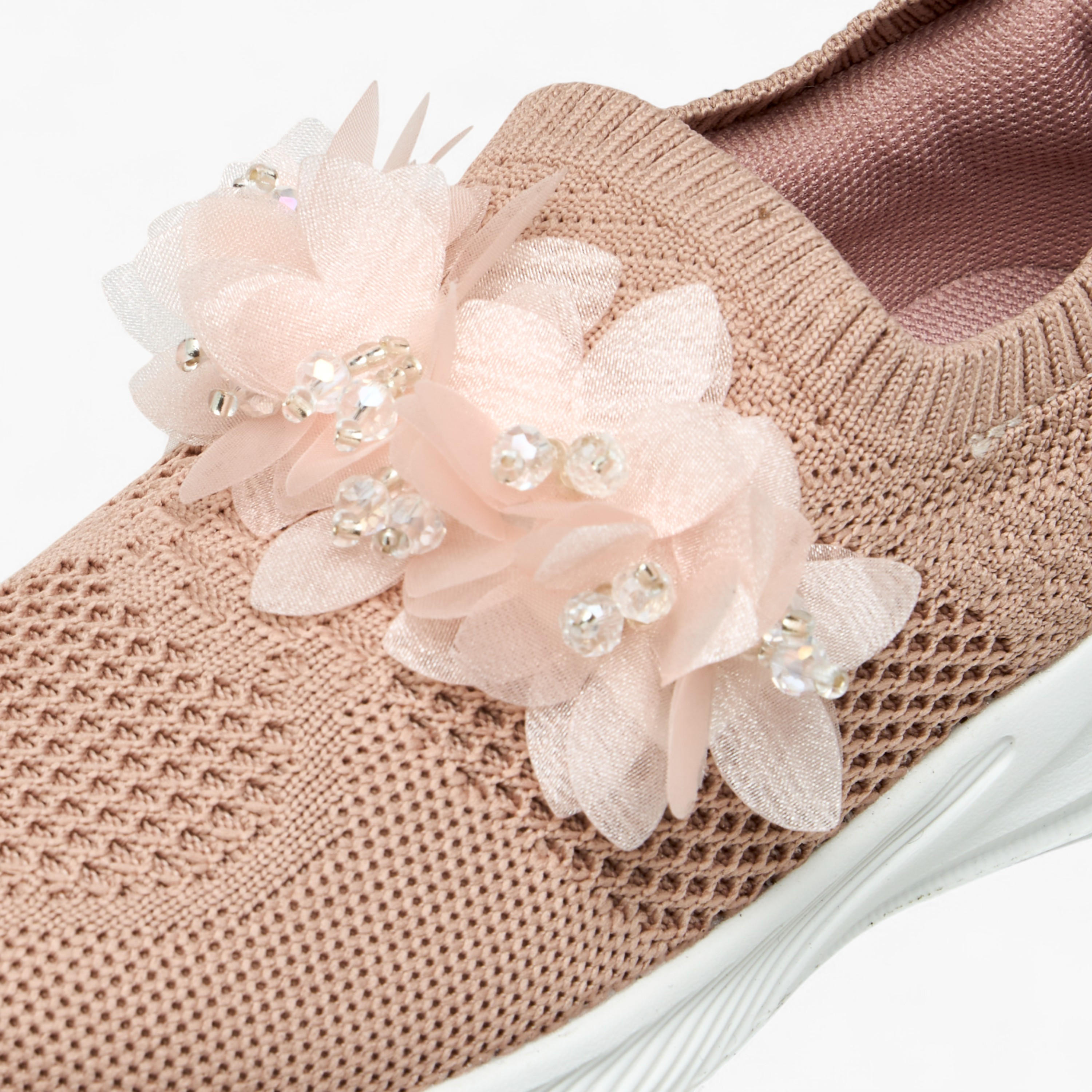 حذاء سنيكرز سهل الارتداء مزين بالزهور من جونيورز-girls-shoes-sneakers-image-4