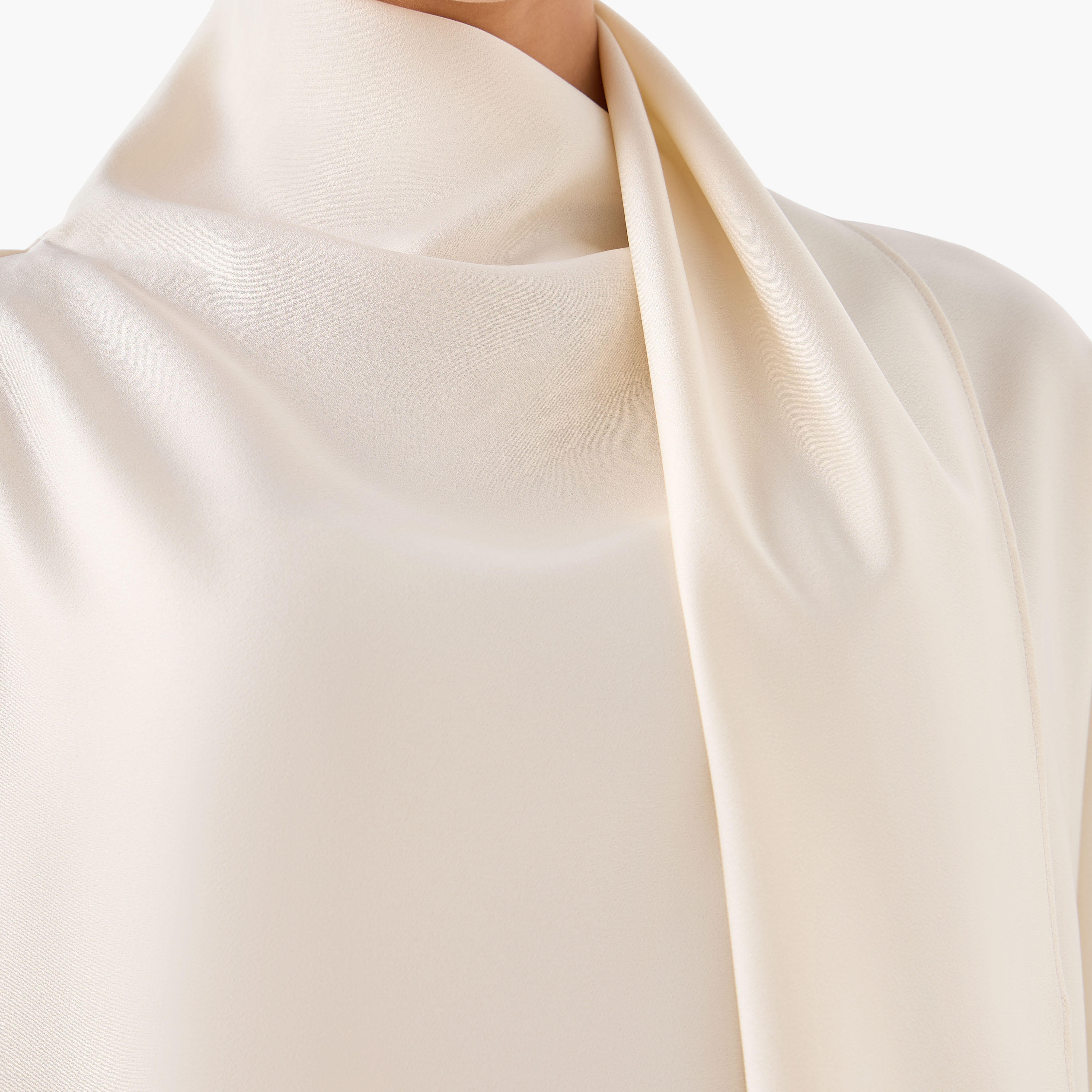 بلوزة بياقة وشاح منسدلة من آيكونيك-women-clothing-shirtsandblouses-blouses-image-7