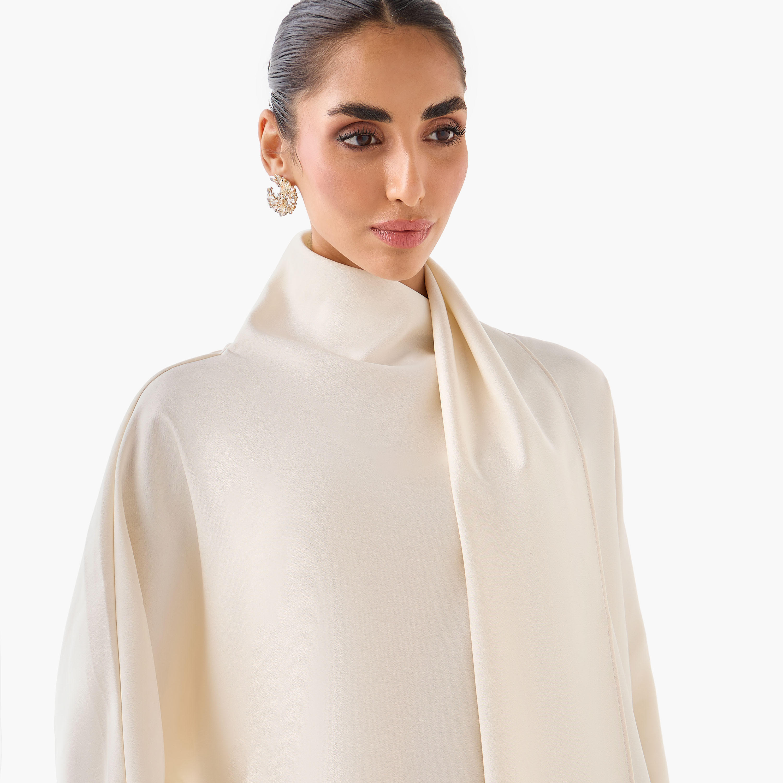 بلوزة بياقة وشاح منسدلة من آيكونيك-women-clothing-shirtsandblouses-blouses-image-2