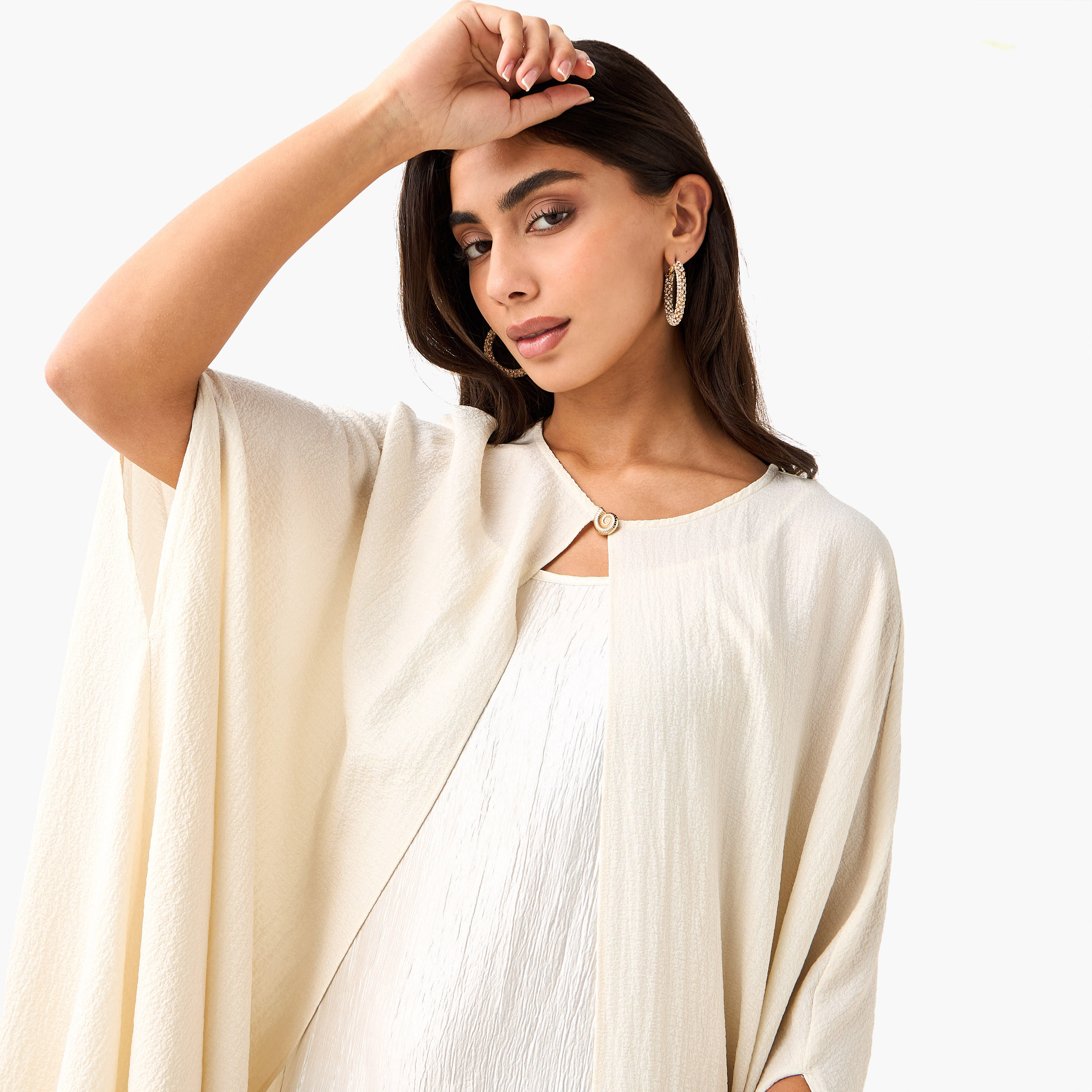 فستان ماكسي إيه لاين بارز الملمس مع كاب بتفاصيل زر من آيكونيك-women-clothing-coordsets-image-7