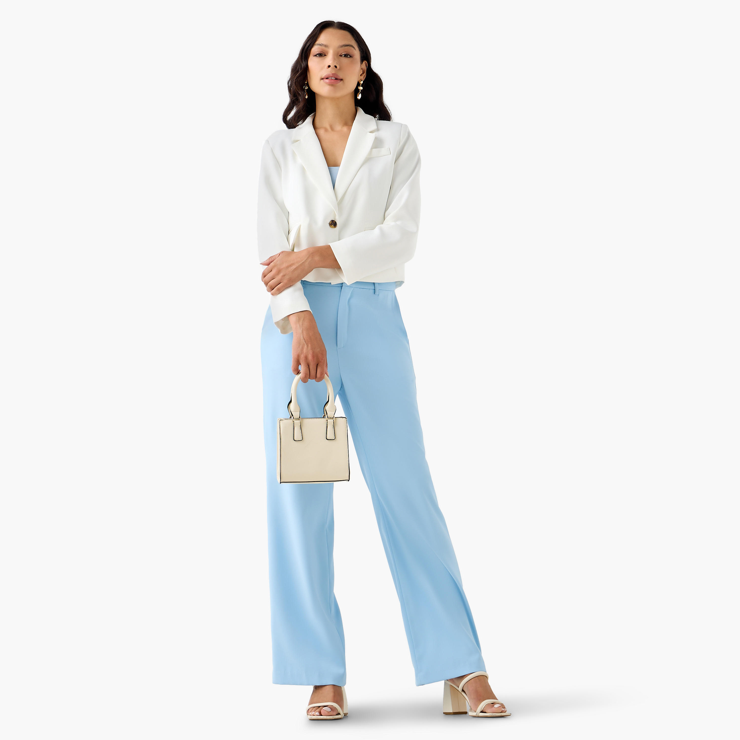 بليزر فيسكوز قصير بياقة فردية وجيوب بطية من أيكونيك-women-clothing-coatsandjackets-blazers-image-3
