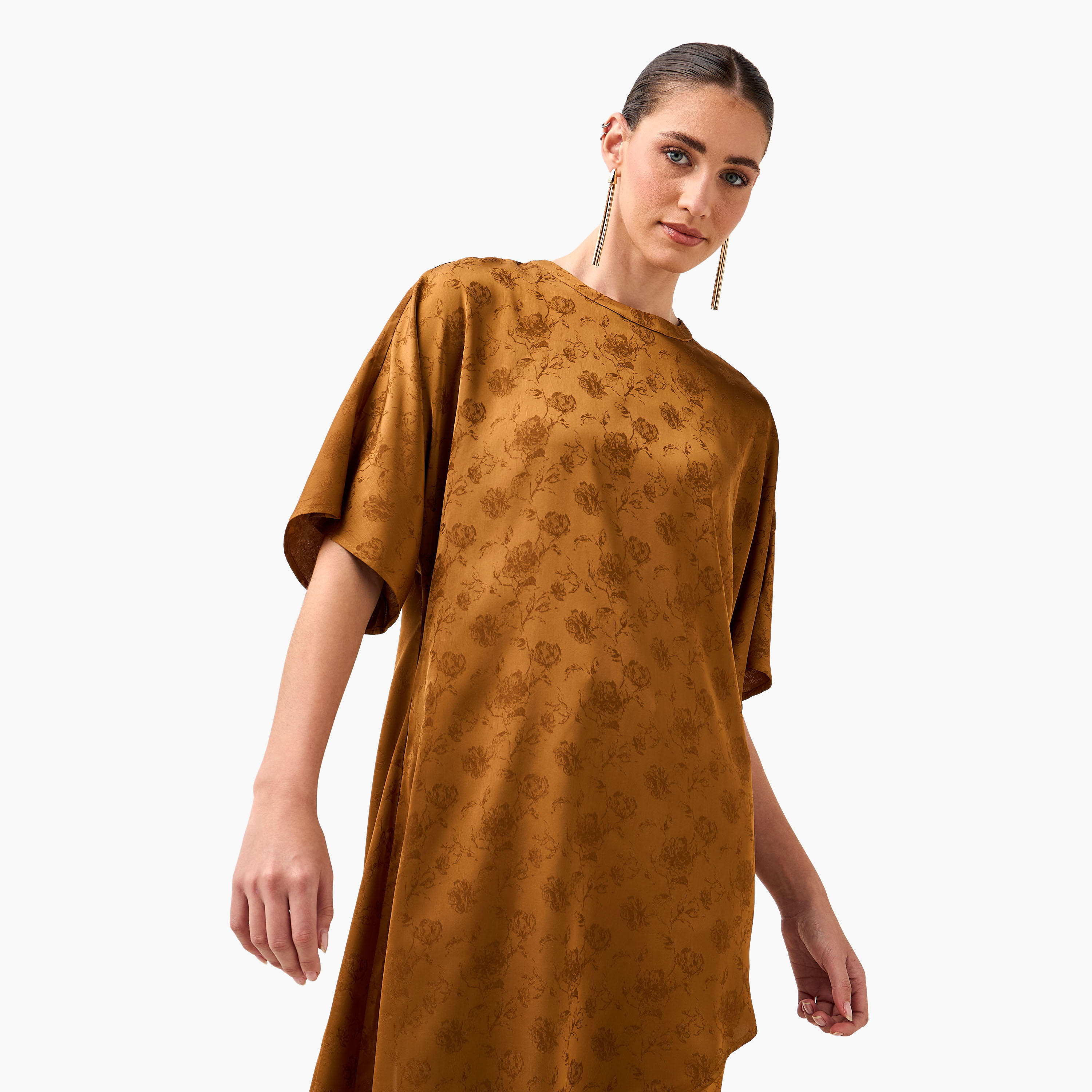 بلوزة جاكار بطول غير متساوي وطبعات زهرية من آيكونيك-women-clothing-coordsets-image-1