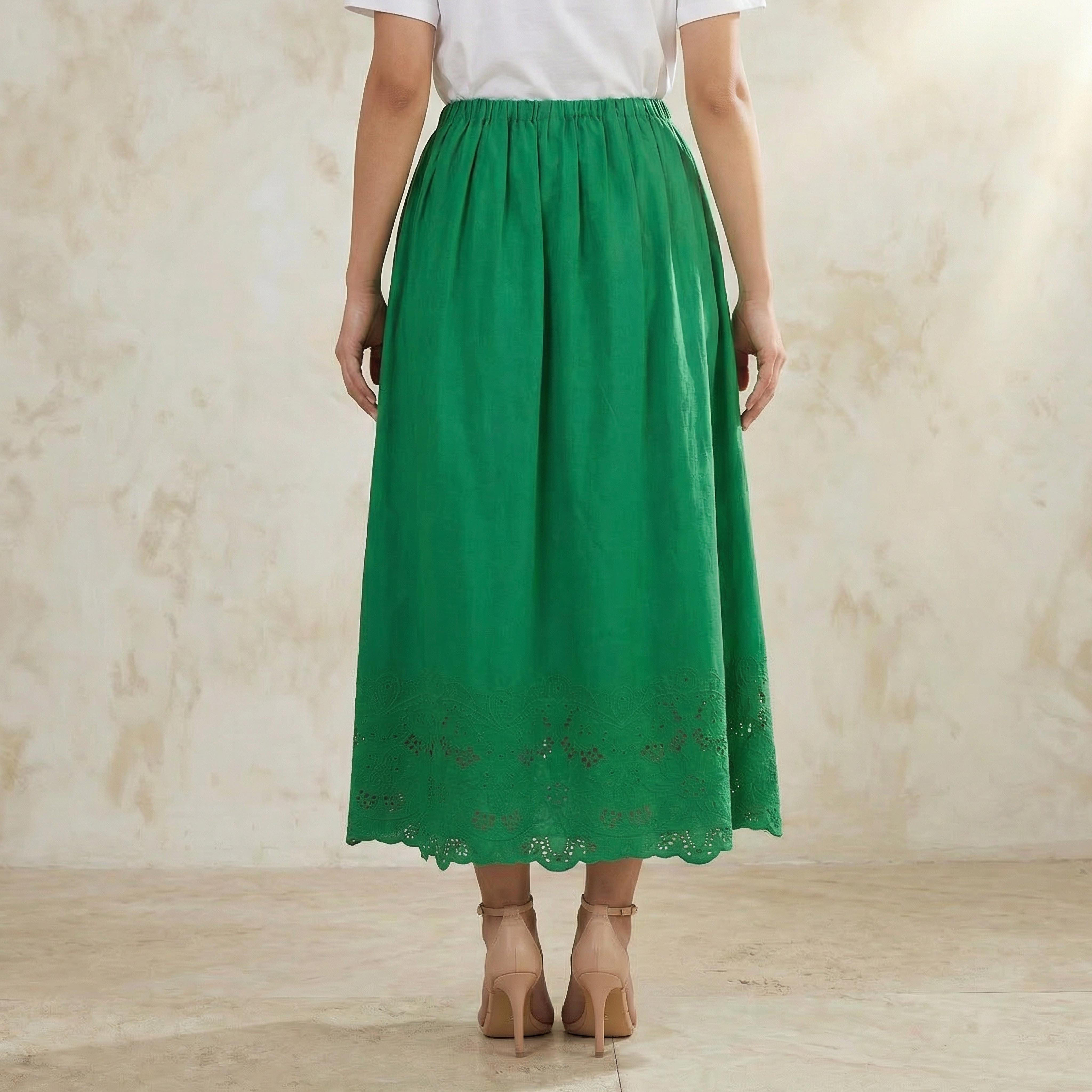 تنورة ميدي قطن بحافة مطرزة وتفاصيل كسرات من أيكونيك-women-clothing-bottoms-skirts-image-4