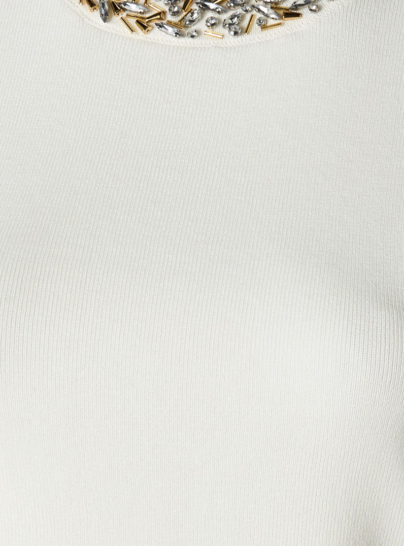 بلوزة بيبلوم بقصة عادية وتفاصيل زينة من آيكونيك-women-clothing-coordsets-image-3