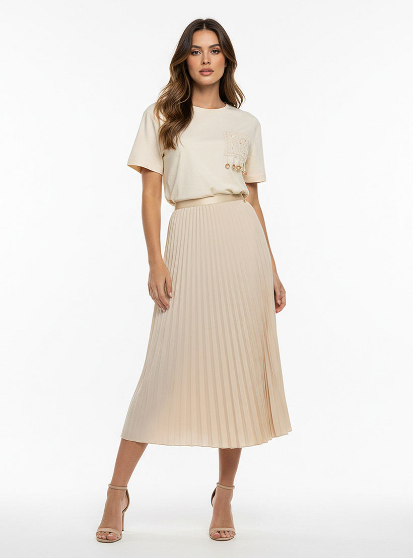 Iconic Midi A-line Skirt with Pleated Design-women-clothing-skirts-image-3
