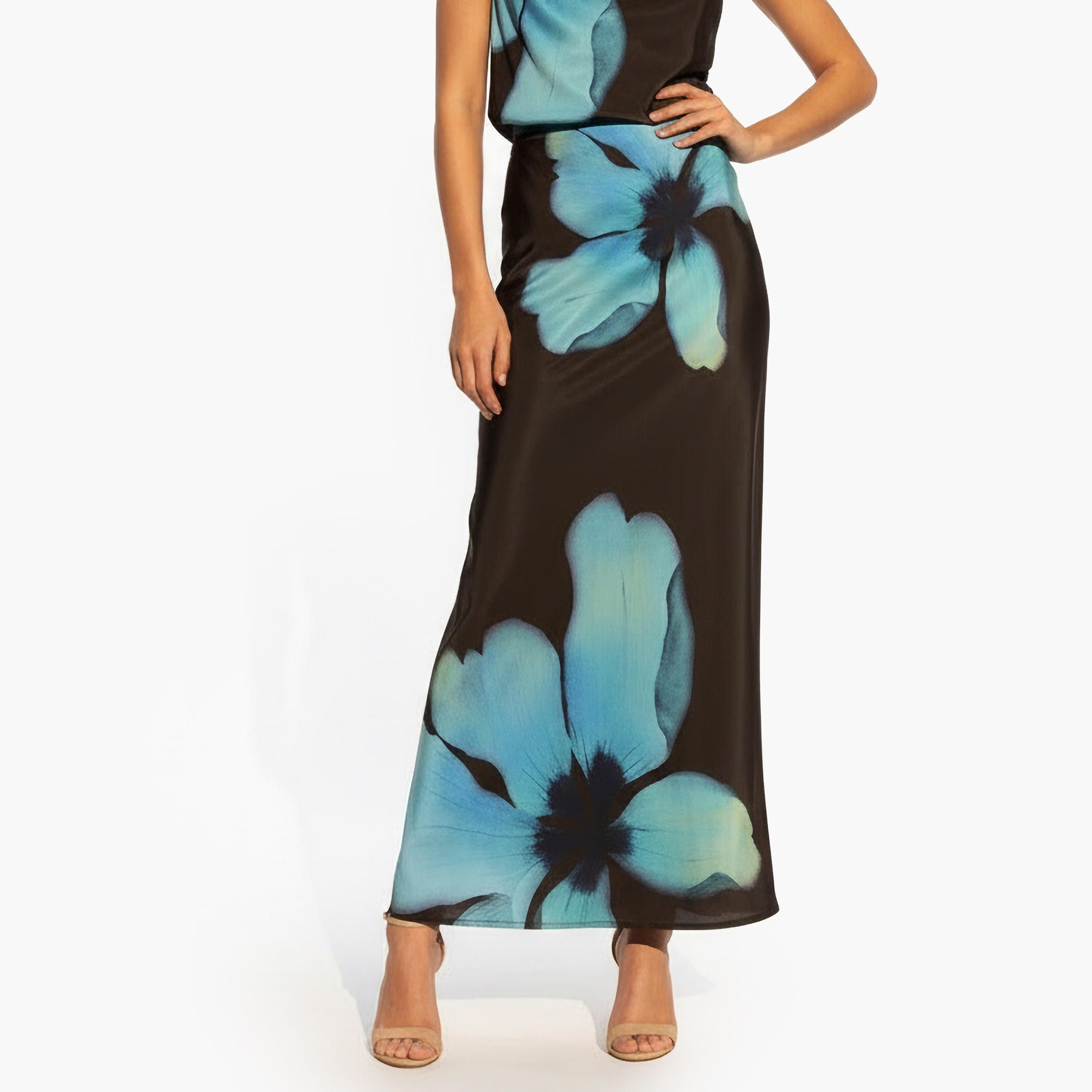 تنورة ماكسي عمودية بطبعات من آيكونيك-women-clothing-bottoms-skirts-image-5