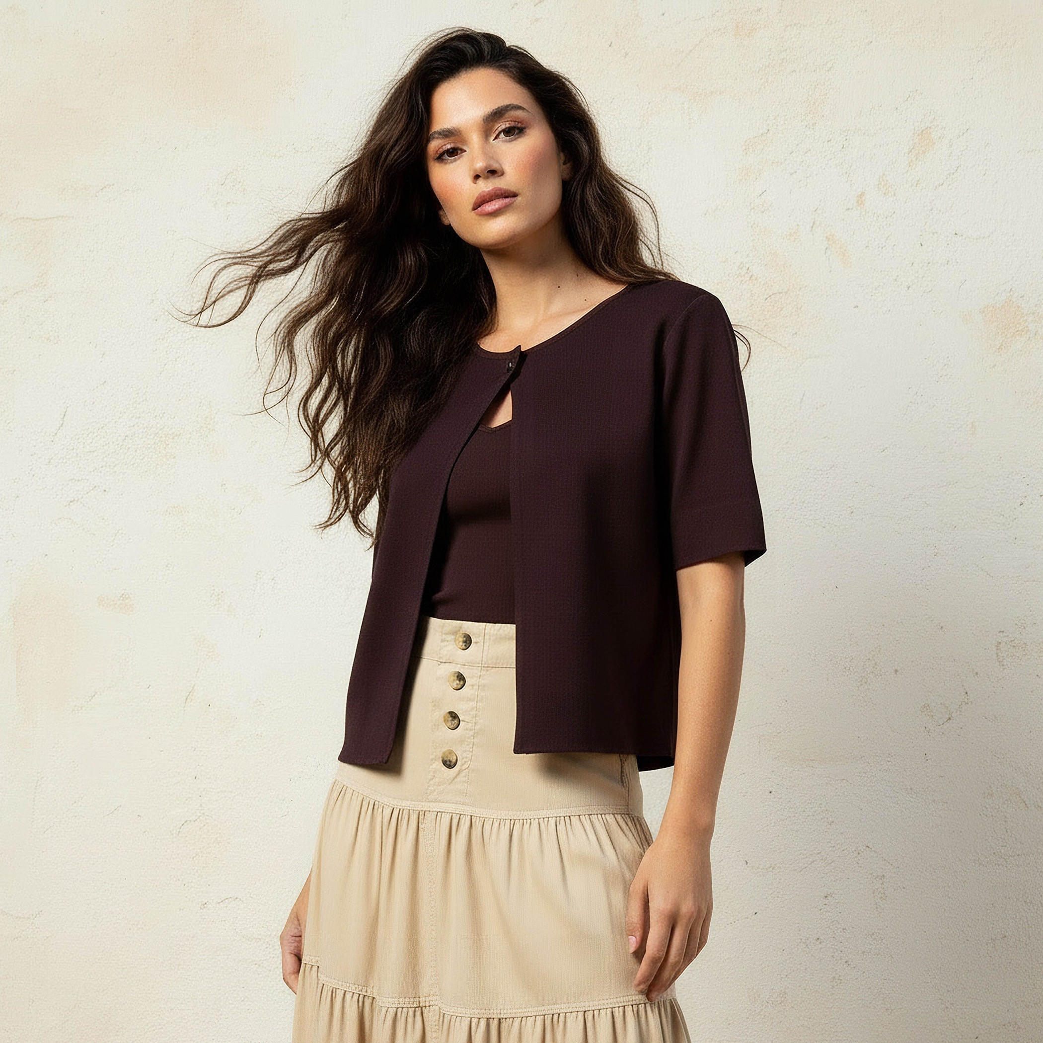 سترة شروغ قصيرة بياقة مستديرة من آيكونيك-women-clothing-shirtsandblouses-blouses-image-2