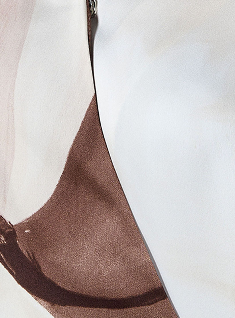 بلوزة لف أنيقة بطبعات عصرية وجذابة من سبلاش آيكونيك-women-clothing-shirtsandblouses-blouses-image-2