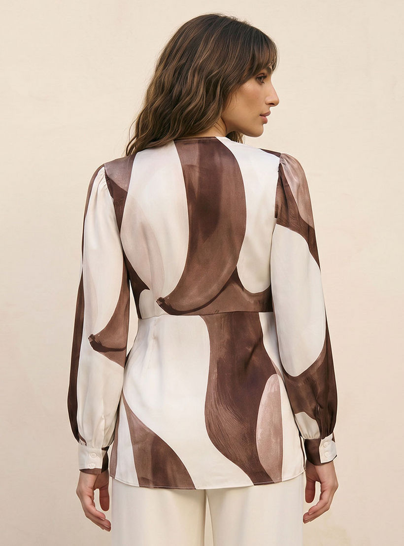 بلوزة لف أنيقة بطبعات عصرية وجذابة من سبلاش آيكونيك-women-clothing-shirtsandblouses-blouses-image-4