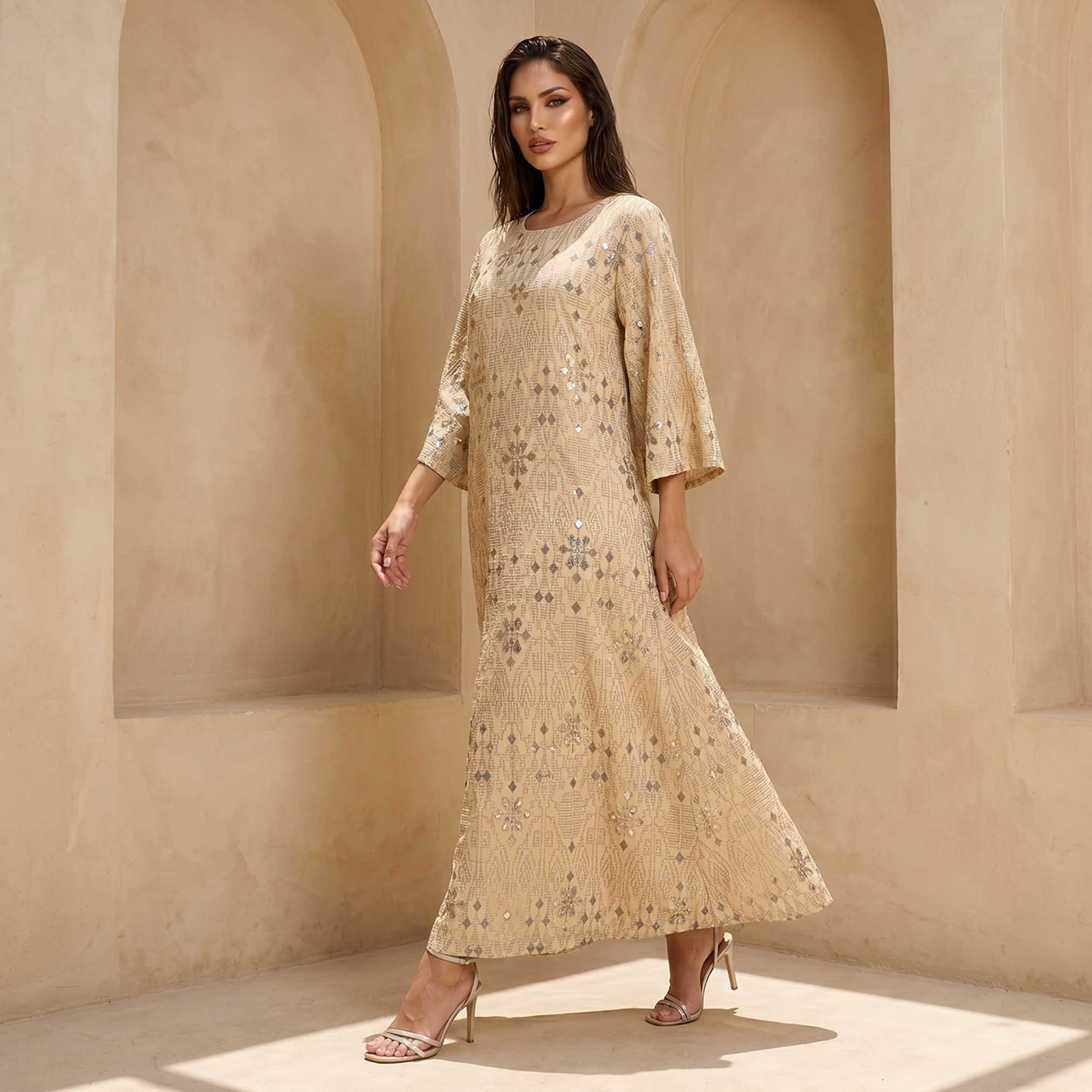 فستان ماكسي إيه لاين بتصميم مطرز من آيكونيك-women-clothing-dresses-image-3