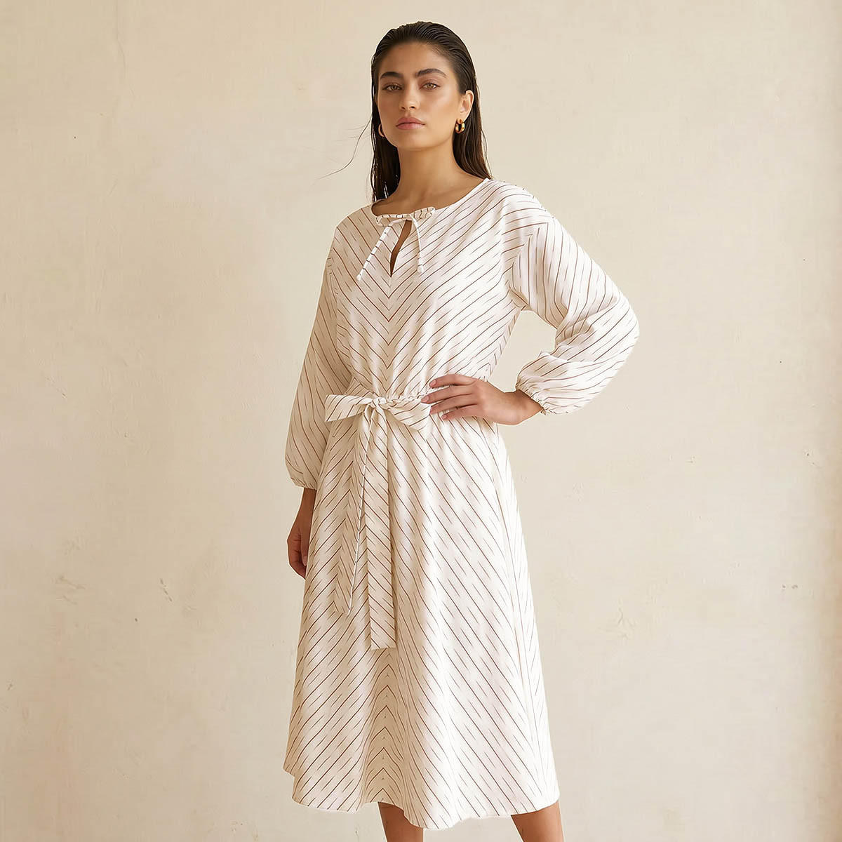 فستان مخطط بفتحة رقبة مفتاح للنساء من أيكونيك-women-clothing-dresses-image-1
