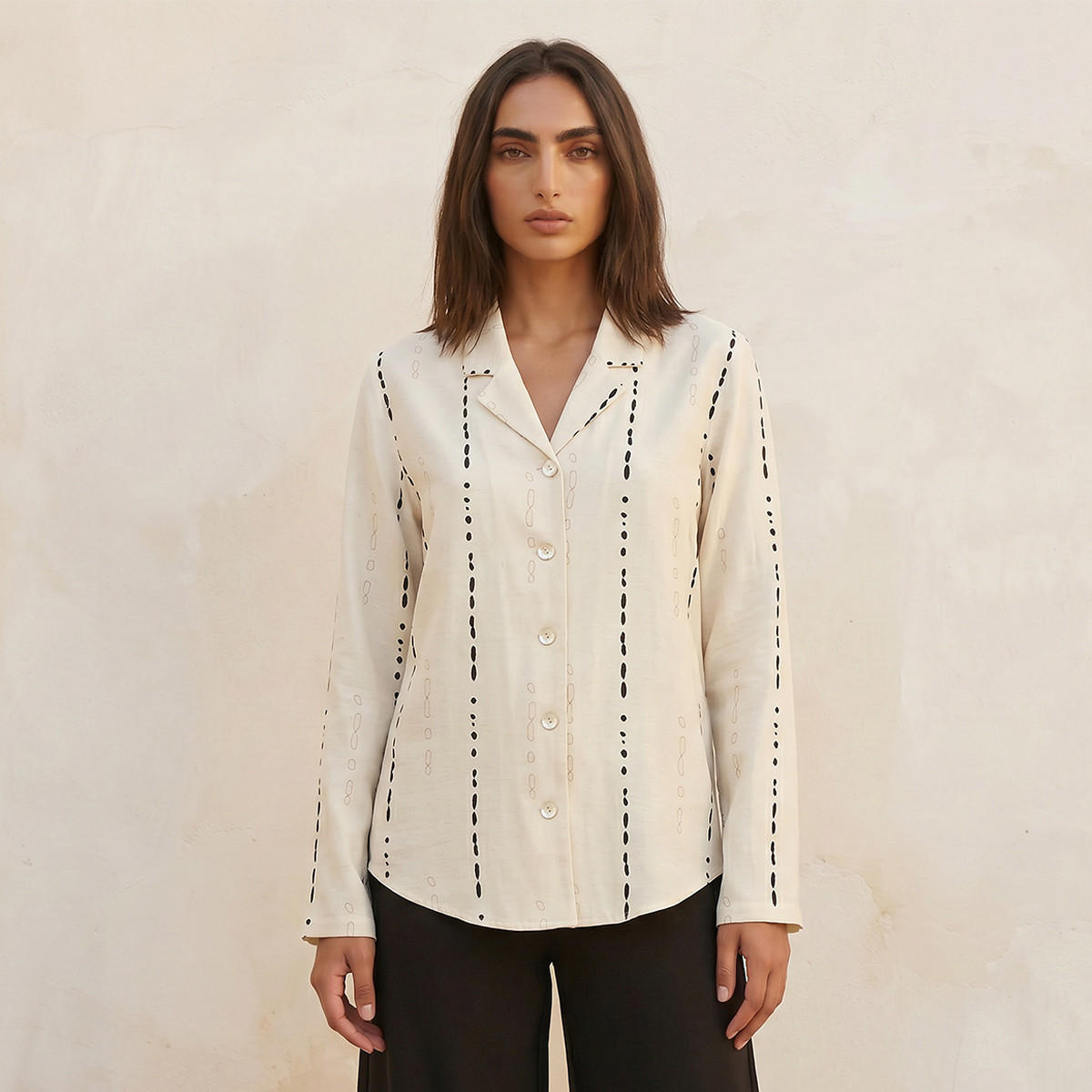 قميص بقصة عادية وياقة مطويّة من آيكونيك-women-clothing-shirtsandblouses-shirts-image-1