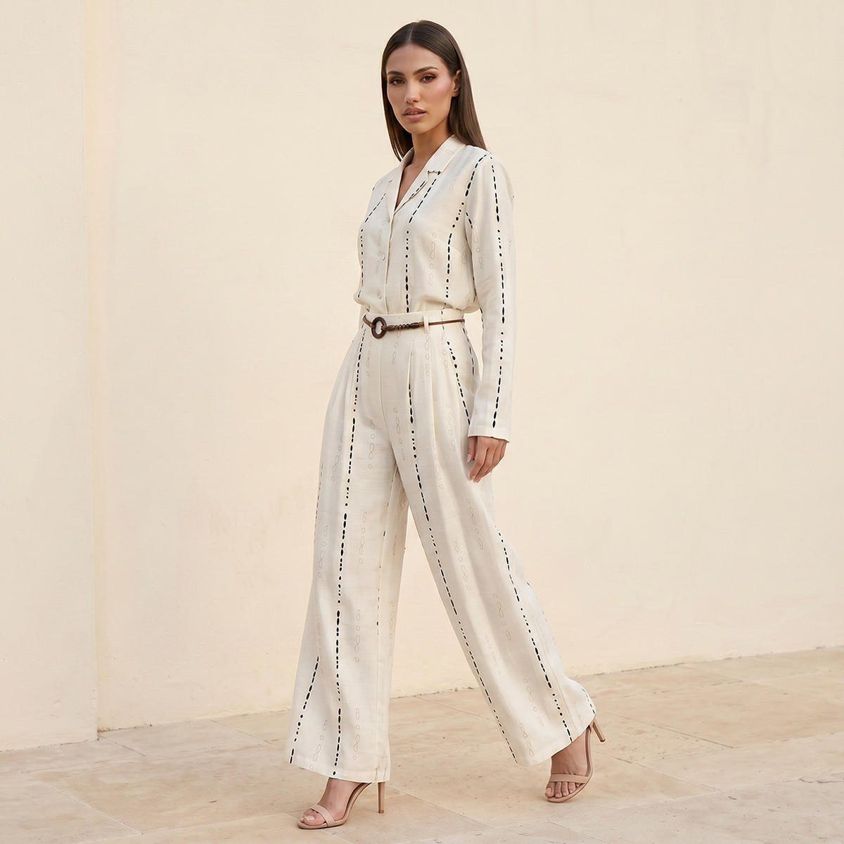 بنطلون واسع الساق بنقوش عصرية وحزام خصر من سبلاش آيكونيك-women-clothing-trousers-image-5