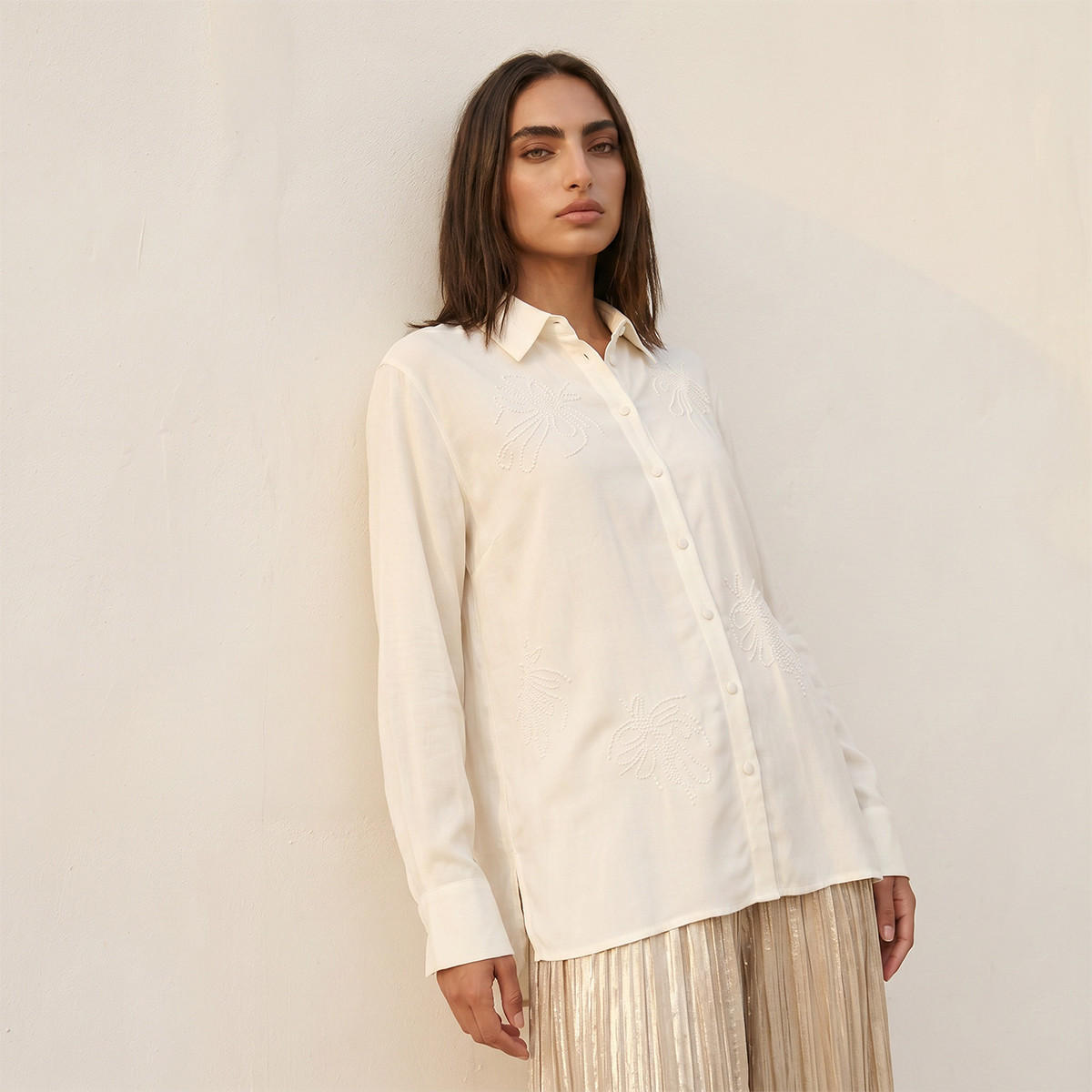 قميص مزين من آيكونيك-women-clothing-shirtsandblouses-shirts-image-6