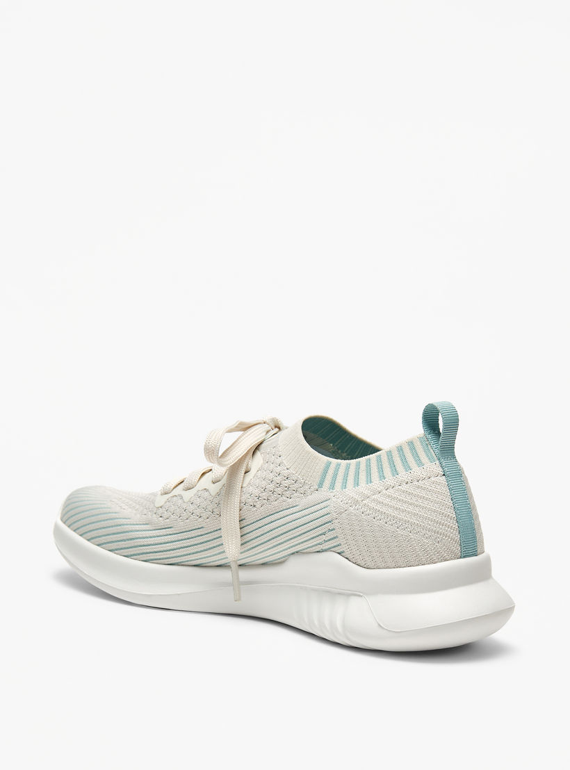 حذاء مشي برباط إغلاق للنساء من كابا-women-shoes-sneakers-image-4