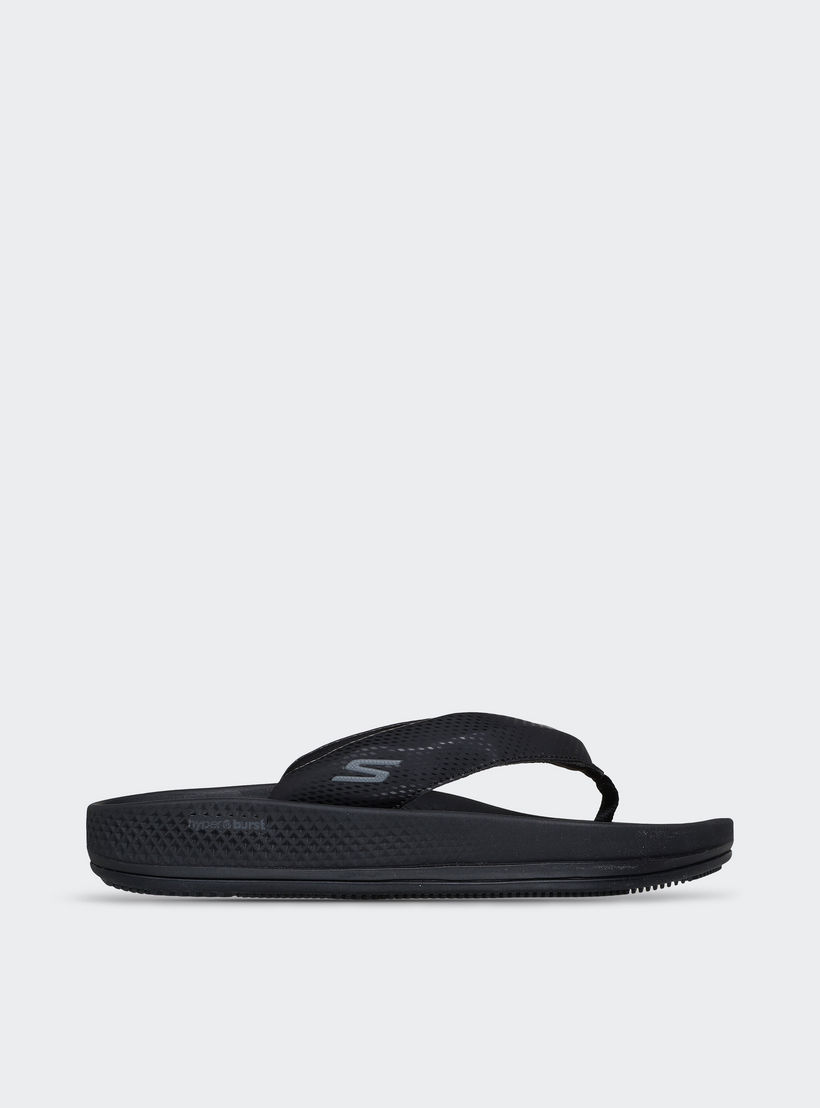 شبشب آرتش فيت هايبر للرجال من سكيتشرز-men-shoes-flipflopsandslides-image-2