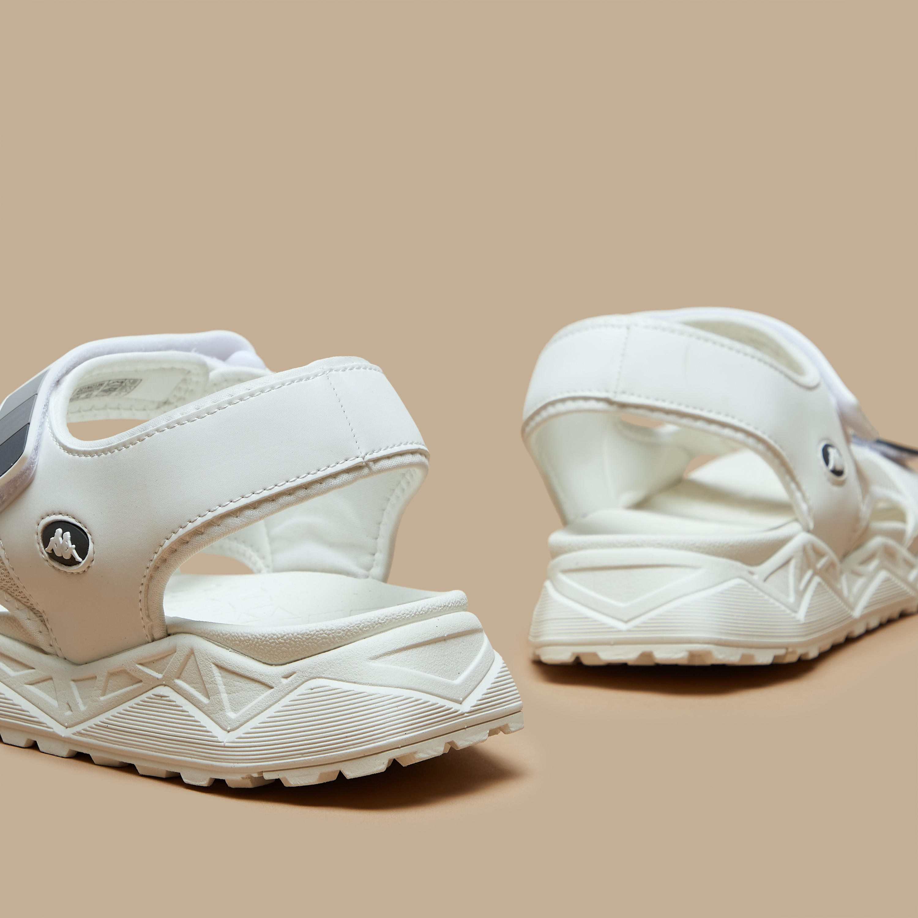صندل متعدد الأحزمة بشريط إغلاق لاصق للرجال من كابا-men-shoes-sandals-image-9