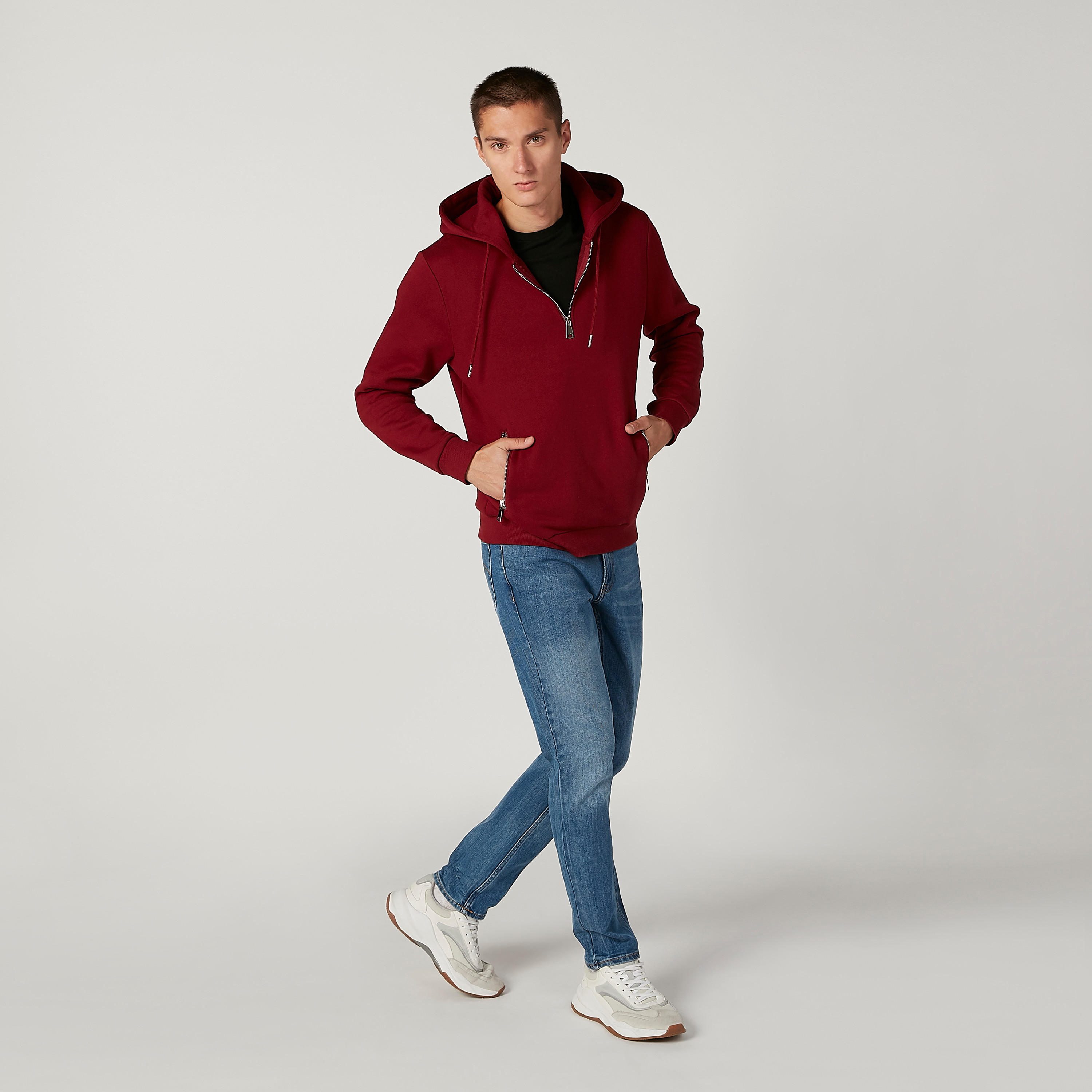 هودي سليم سادة بأكمام طويلة وجيوب من آيكونيك-men-winterwear-hoodiesandsweatshirts-image-2