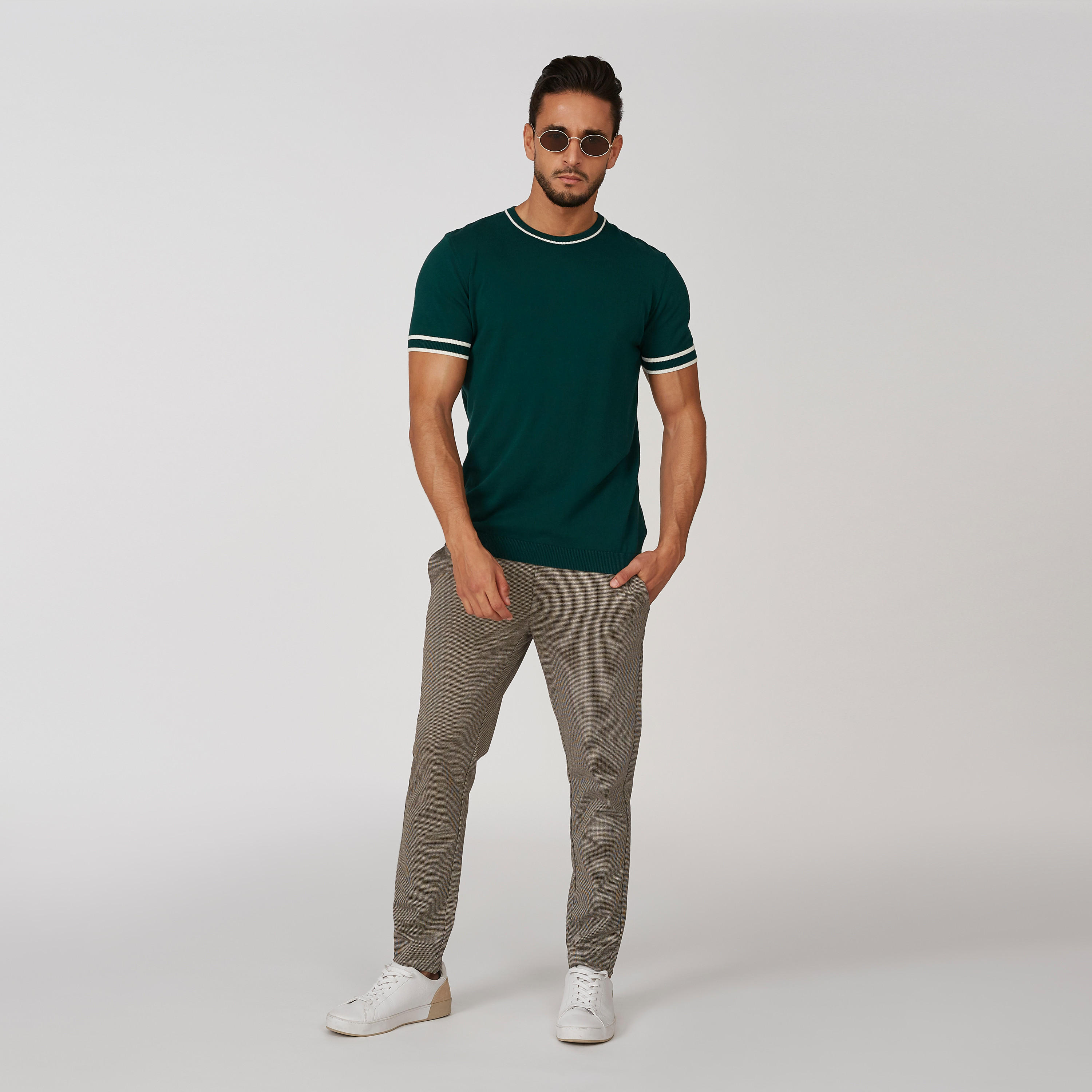 تي شيرت بملمس بارز وياقة مستديرة وأكمام قصيرة من آيكونيك-men-clothing-tshirtsandpolos-tshirts-image-4