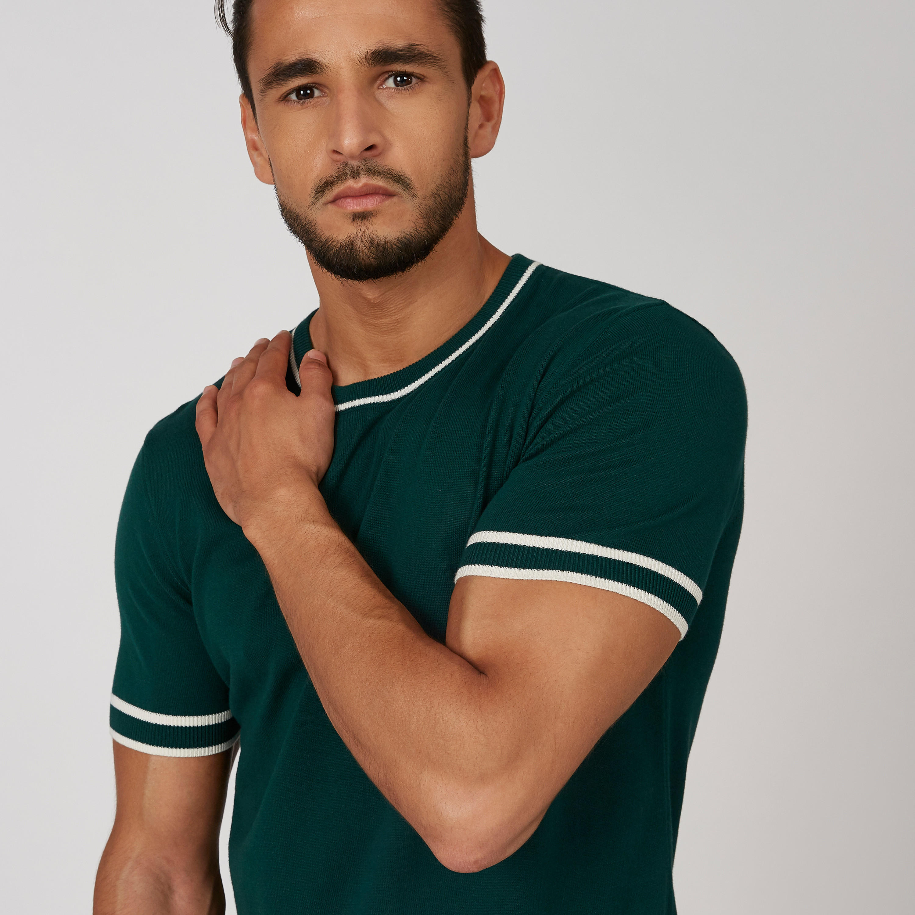 تي شيرت بملمس بارز وياقة مستديرة وأكمام قصيرة من آيكونيك-men-clothing-tshirtsandpolos-tshirts-image-1