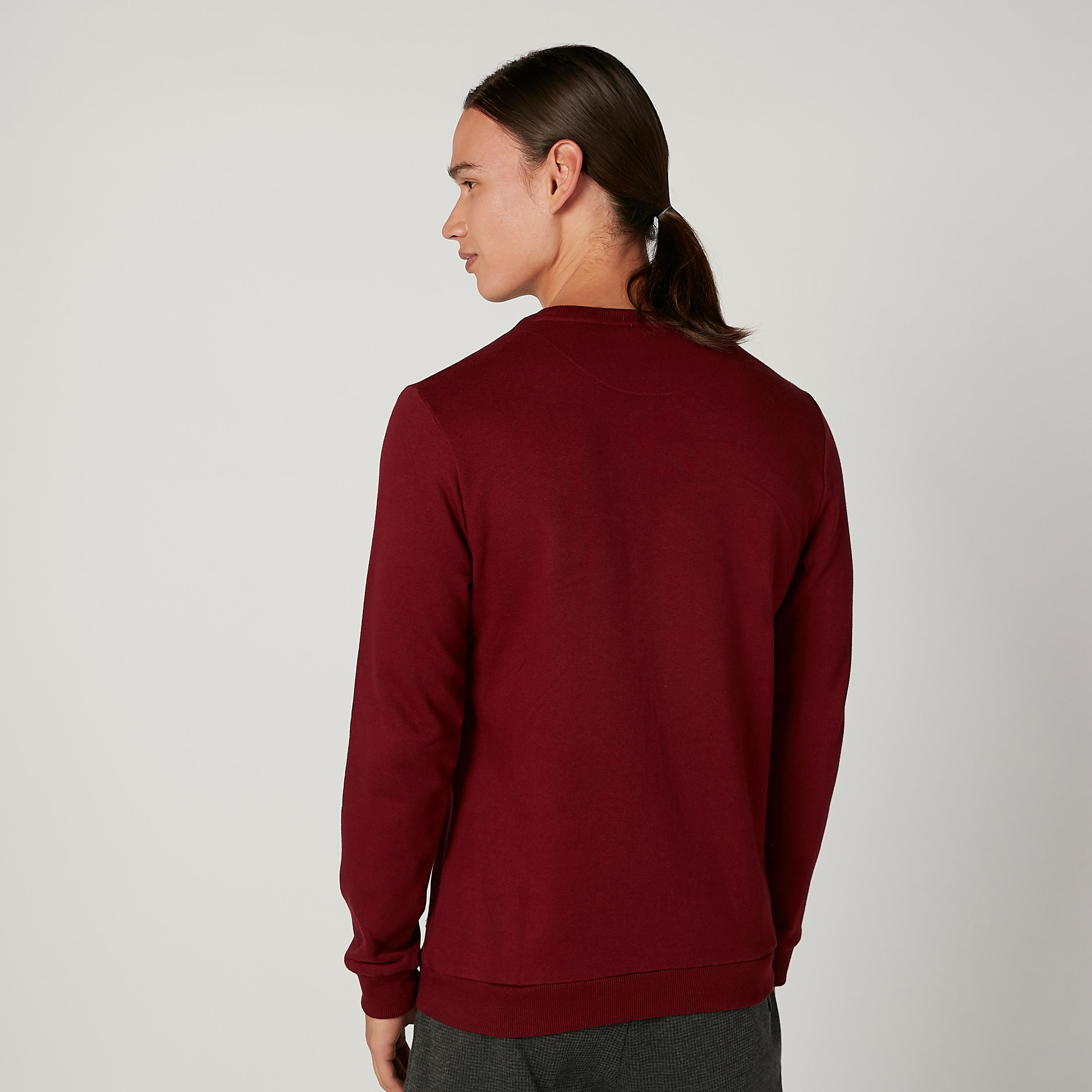 سويت شيرت بقصّة سليم وأكمام طويلة وطبعات من آيكونيك-men-winterwear-hoodiesandsweatshirts-image-1