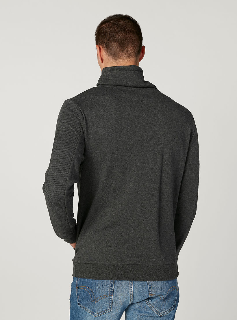 سويت شيرت سليم سادة بقبّعة وأكمام طويلة من آيكونيك-men-winterwear-hoodiesandsweatshirts-image-4