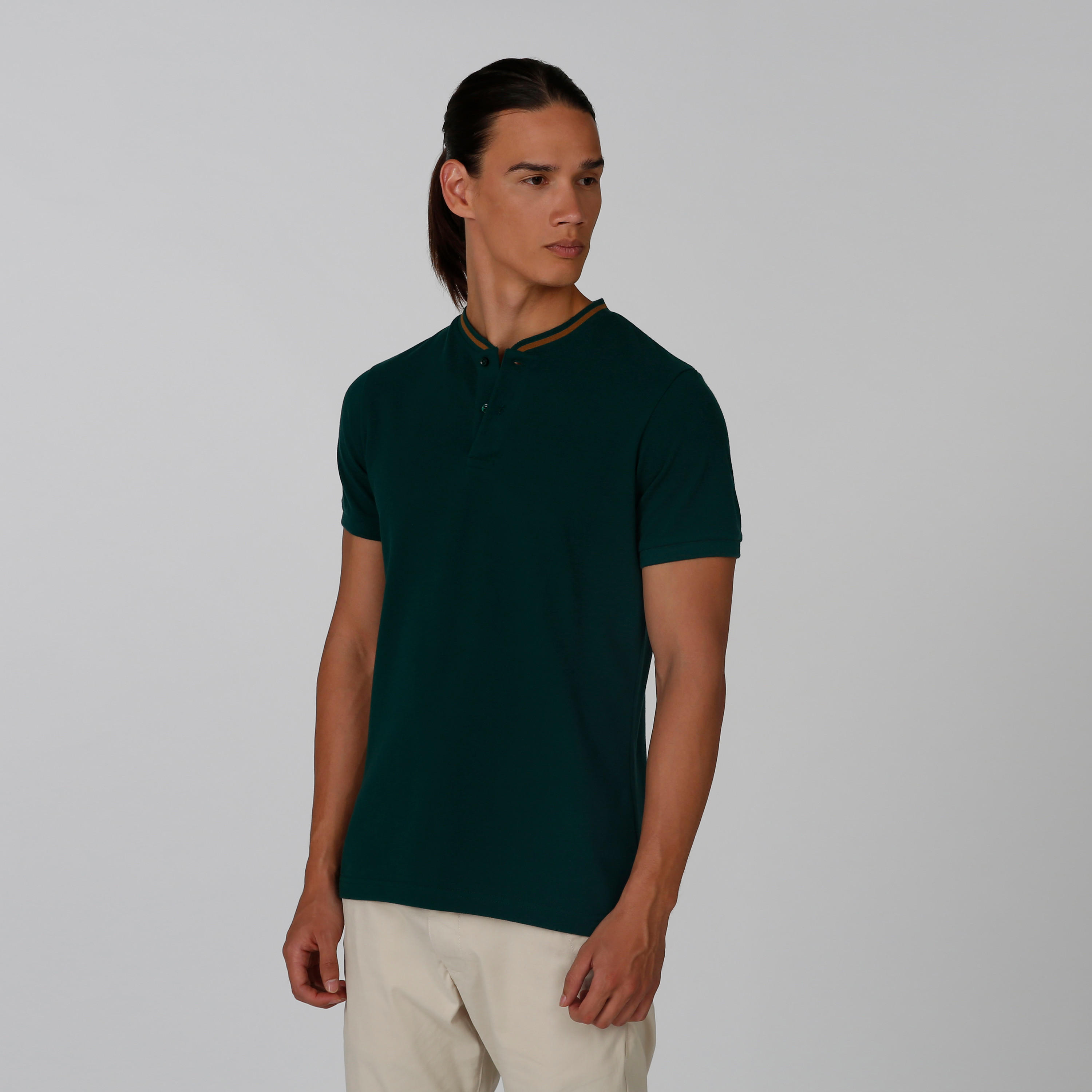 تيشيرت سليم بارز الملمس بياقة هينلي وأكمام قصيرة من آيكونيك-men-clothing-tshirtsandpolos-tshirts-image-1