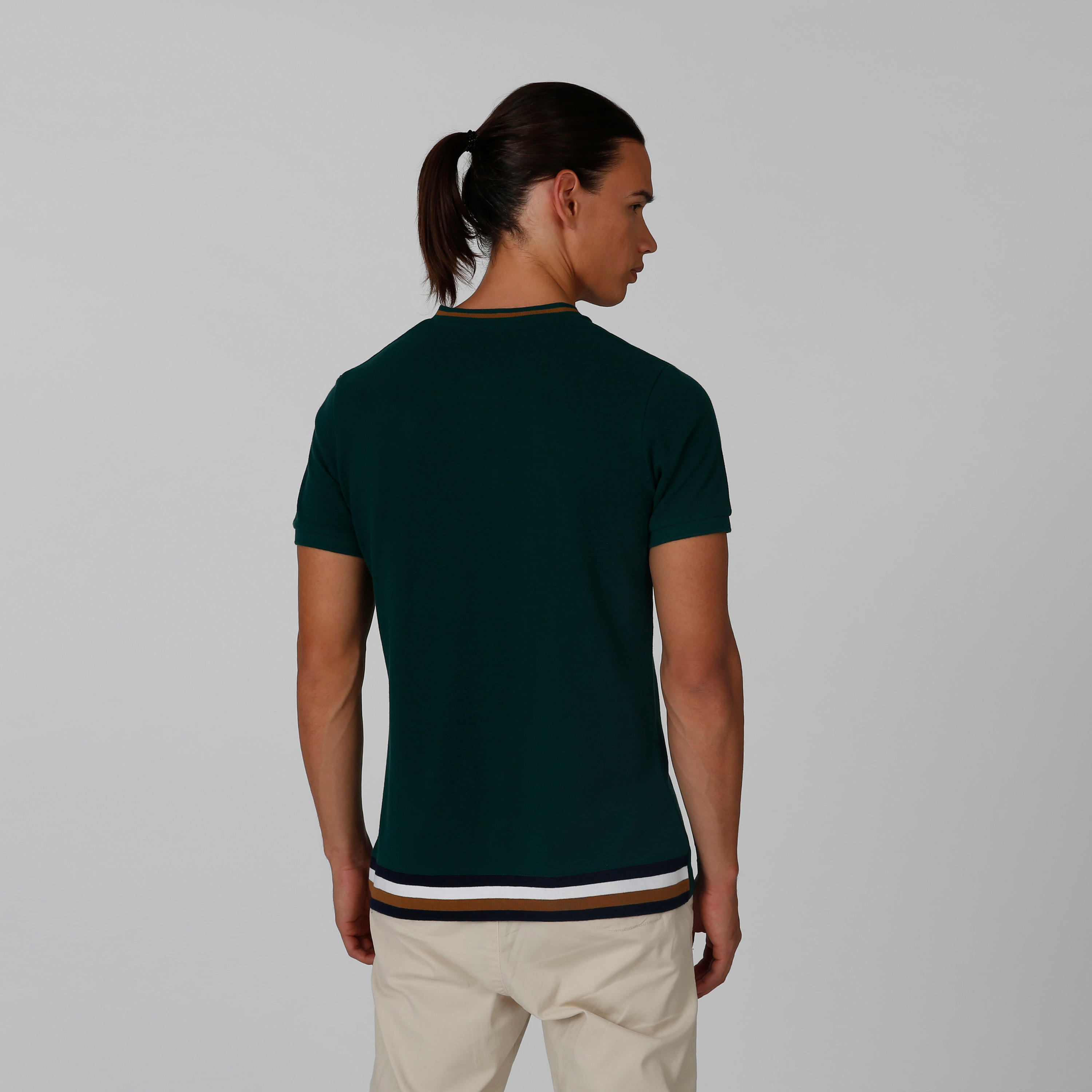 تيشيرت سليم بارز الملمس بياقة هينلي وأكمام قصيرة من آيكونيك-men-clothing-tshirtsandpolos-tshirts-image-2