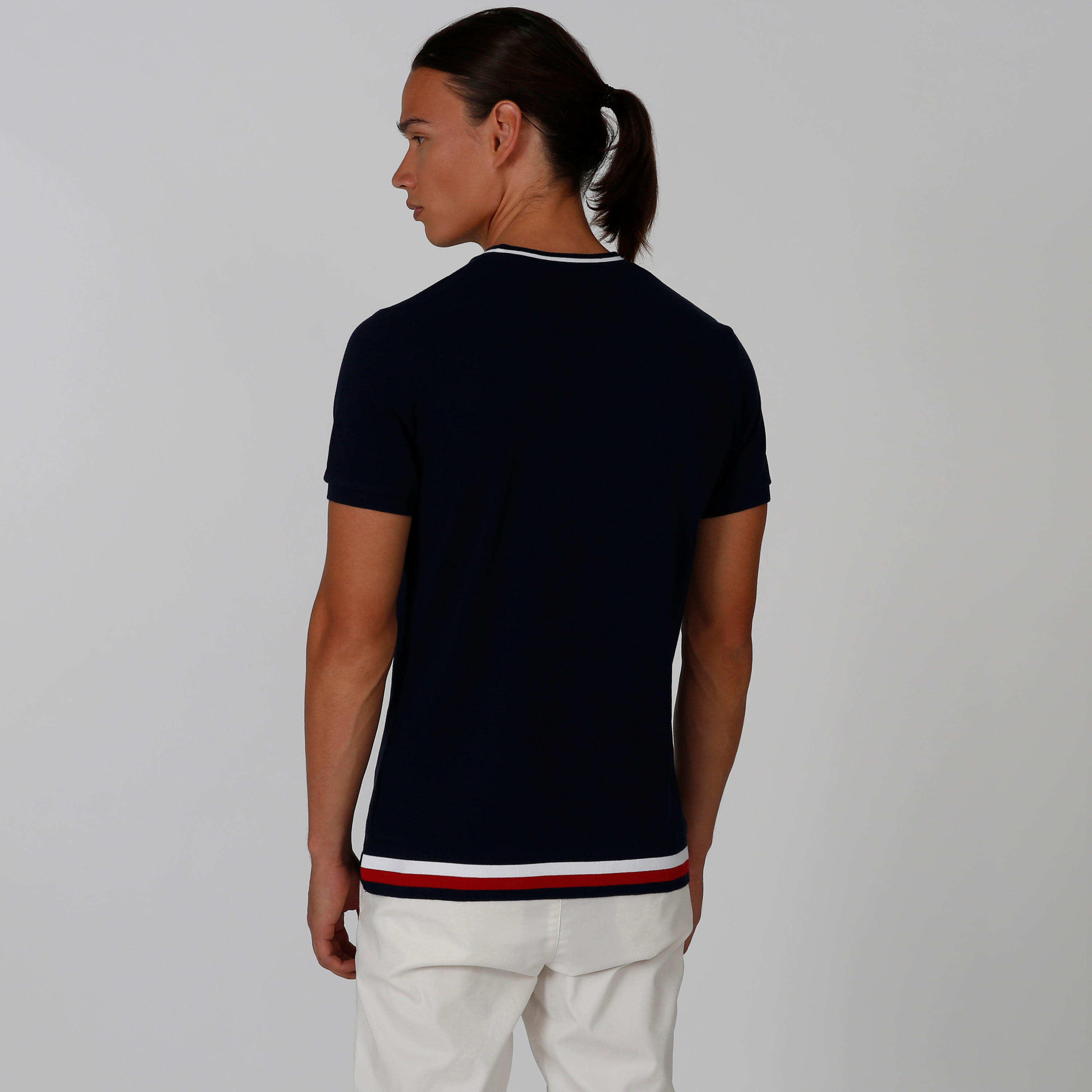 تيشيرت سليم بارز الملمس بياقة هينلي وأكمام قصيرة من آيكونيك-men-clothing-tshirtsandpolos-tshirts-image-12