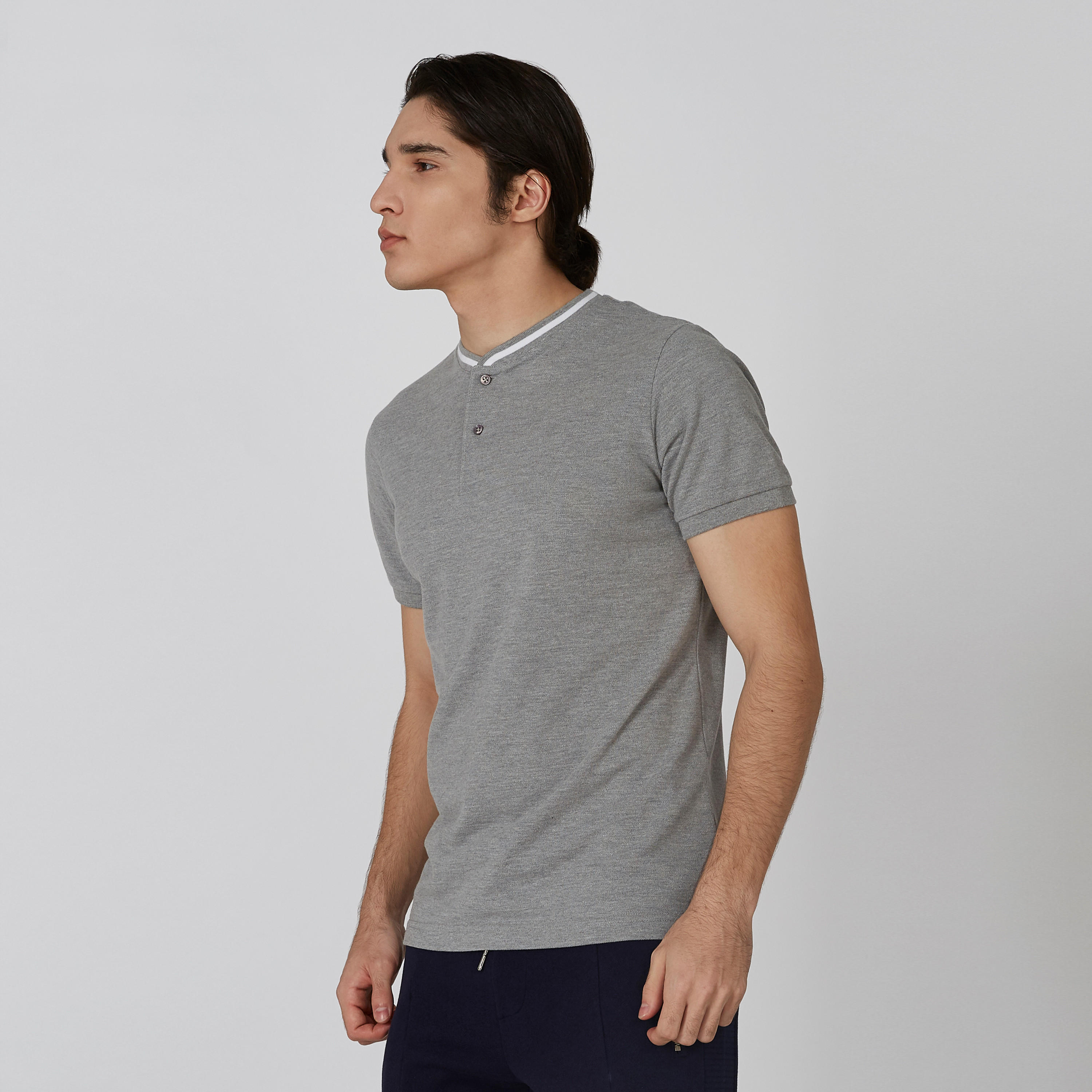 تيشيرت سليم بارز الملمس بياقة هينلي وأكمام قصيرة من آيكونيك-men-clothing-tshirtsandpolos-tshirts-image-8