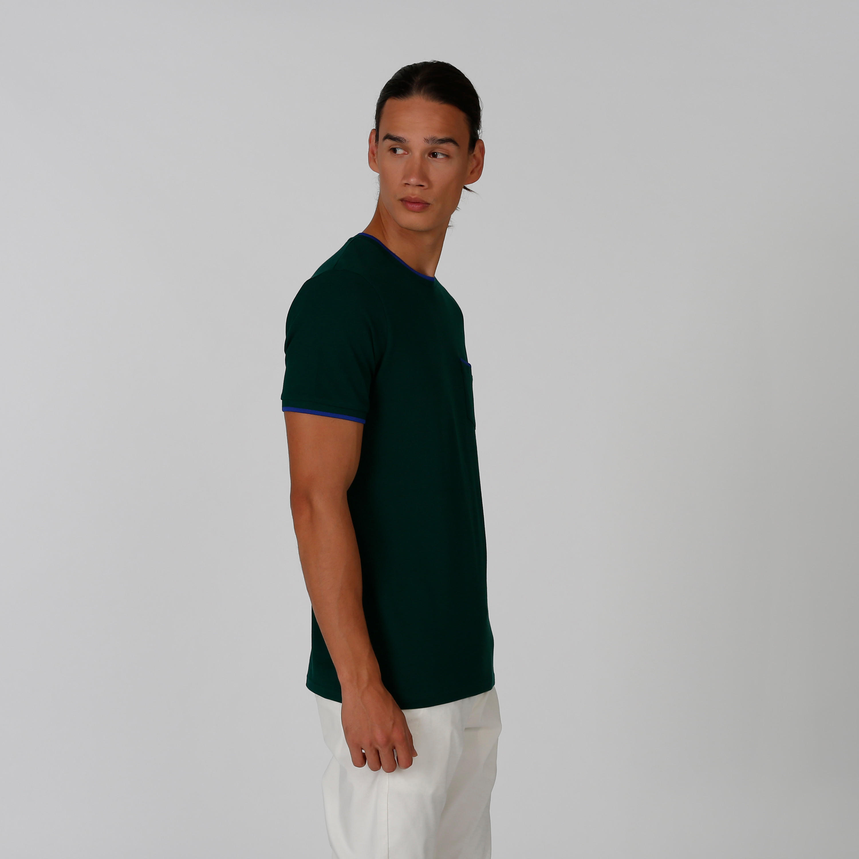 تيشيرت سليم بارز الملمس بياقة مستديرة وجيب على الصدر من آيكونيك-men-clothing-tshirtsandpolos-tshirts-image-4