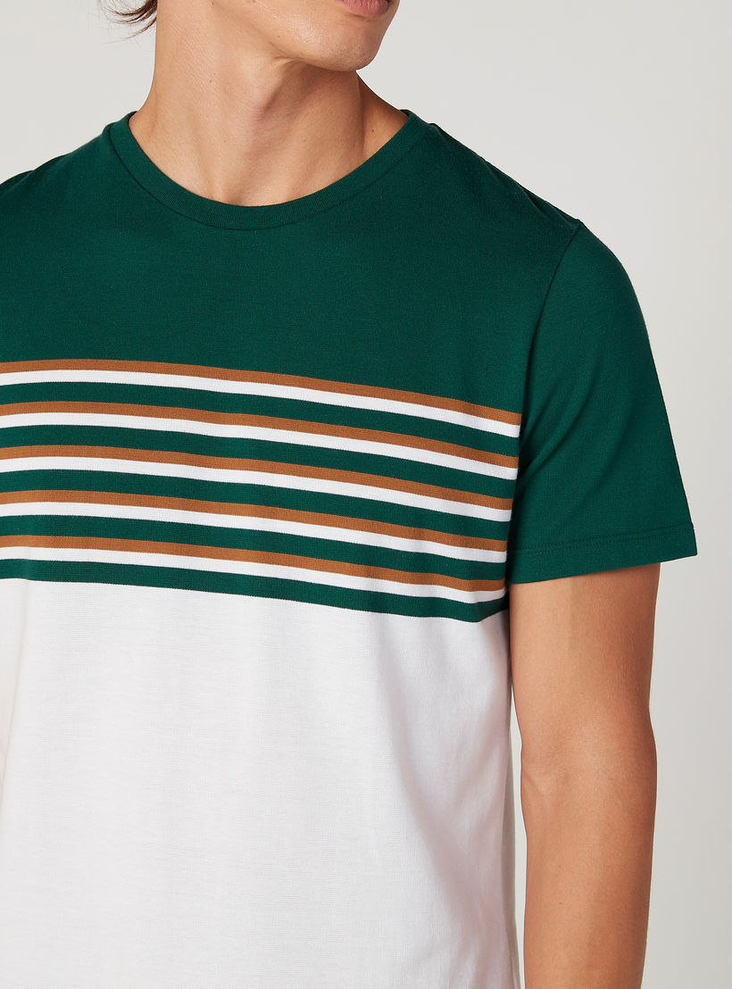 تيشيرت سليم مقلّم بياقة مستديرة وأكمام قصيرة من آيكونيك-men-clothing-tshirtsandpolos-tshirts-image-4