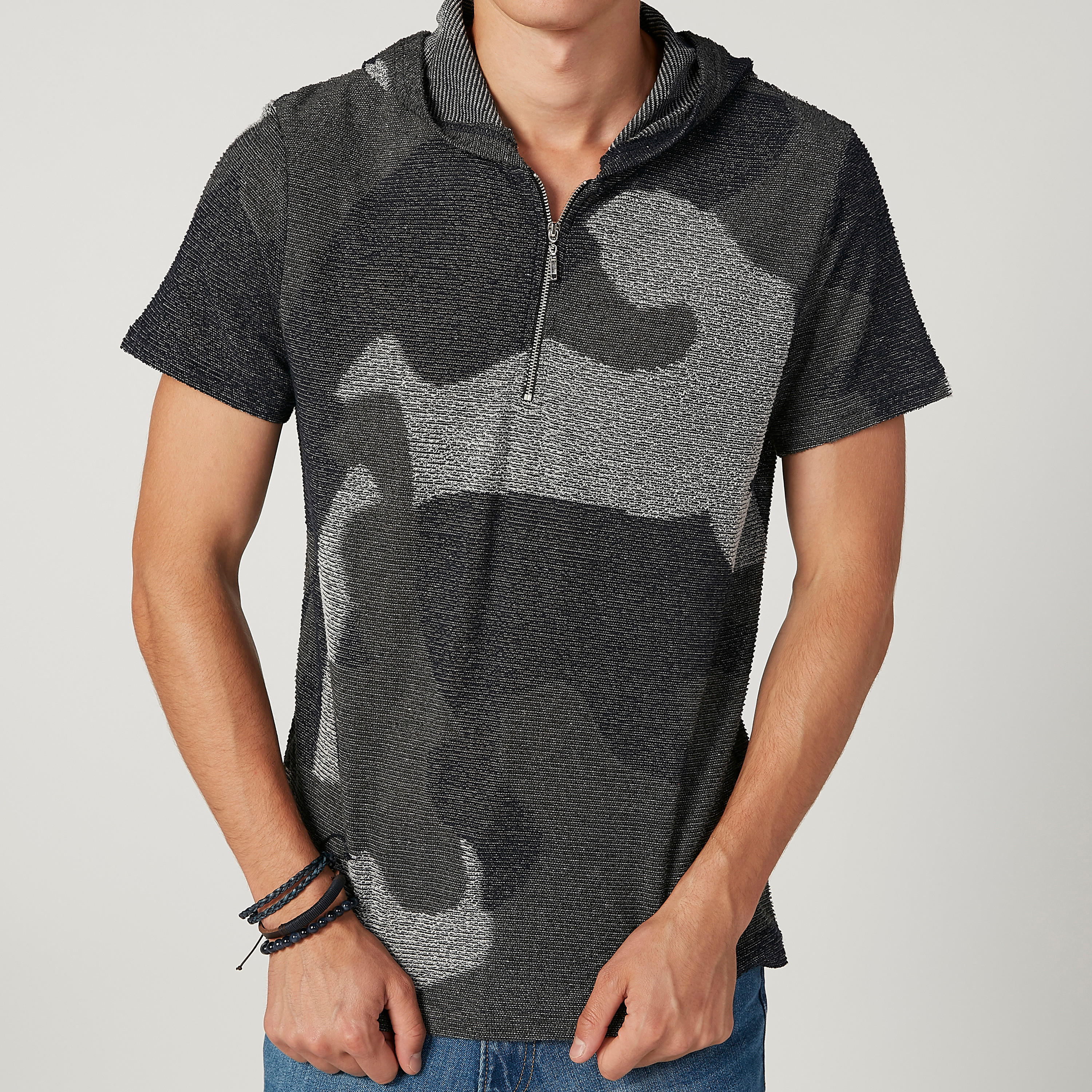 تيشيرت سليم بارز الملمس بقبّعة وأكمام قصيرة من آيكونيك-men-clothing-tshirtsandpolos-tshirts-image-3