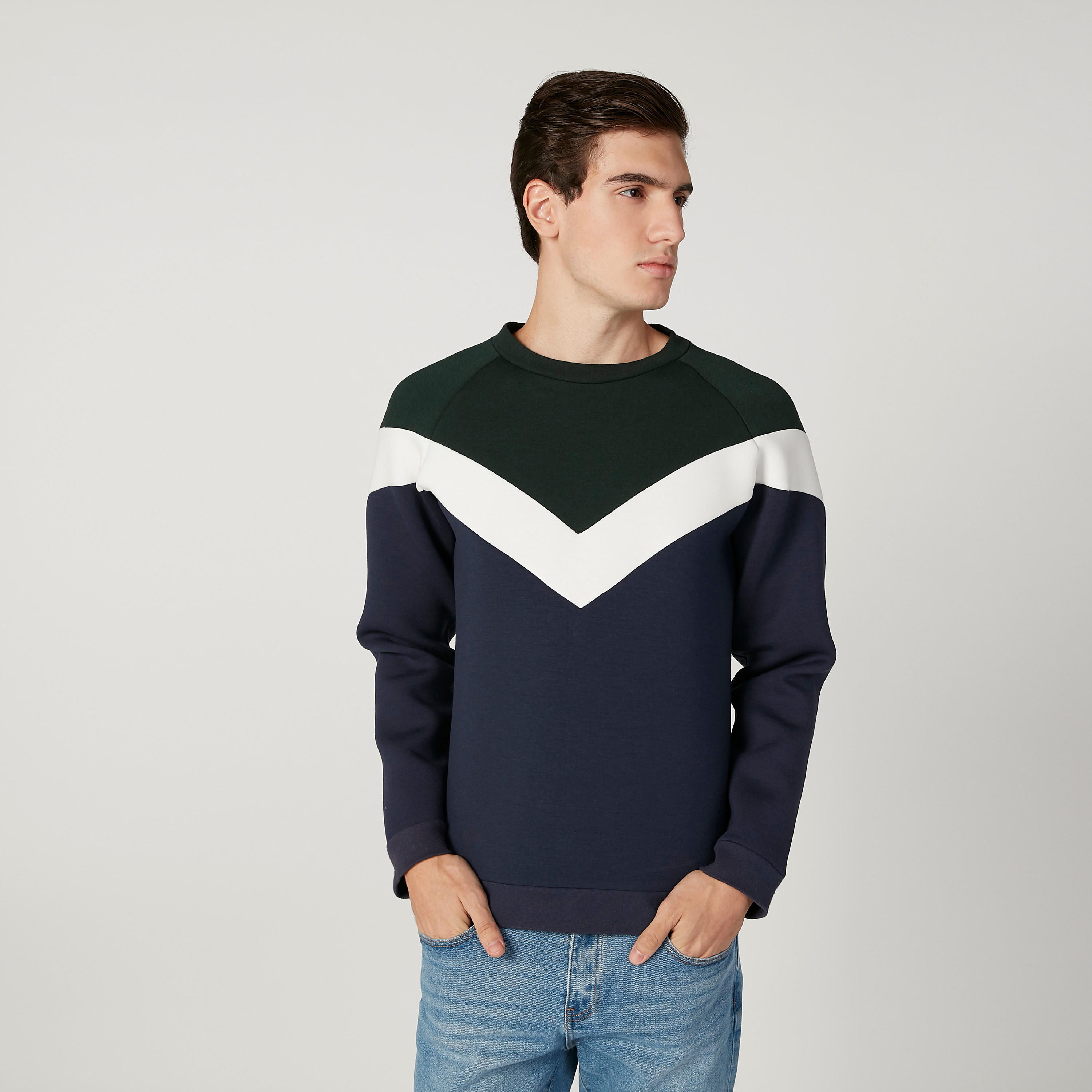 سويت شيرت سليم بأكمام مغايرة بتفاصيل مخططة من آيكونيك-men-winterwear-hoodiesandsweatshirts-image-1