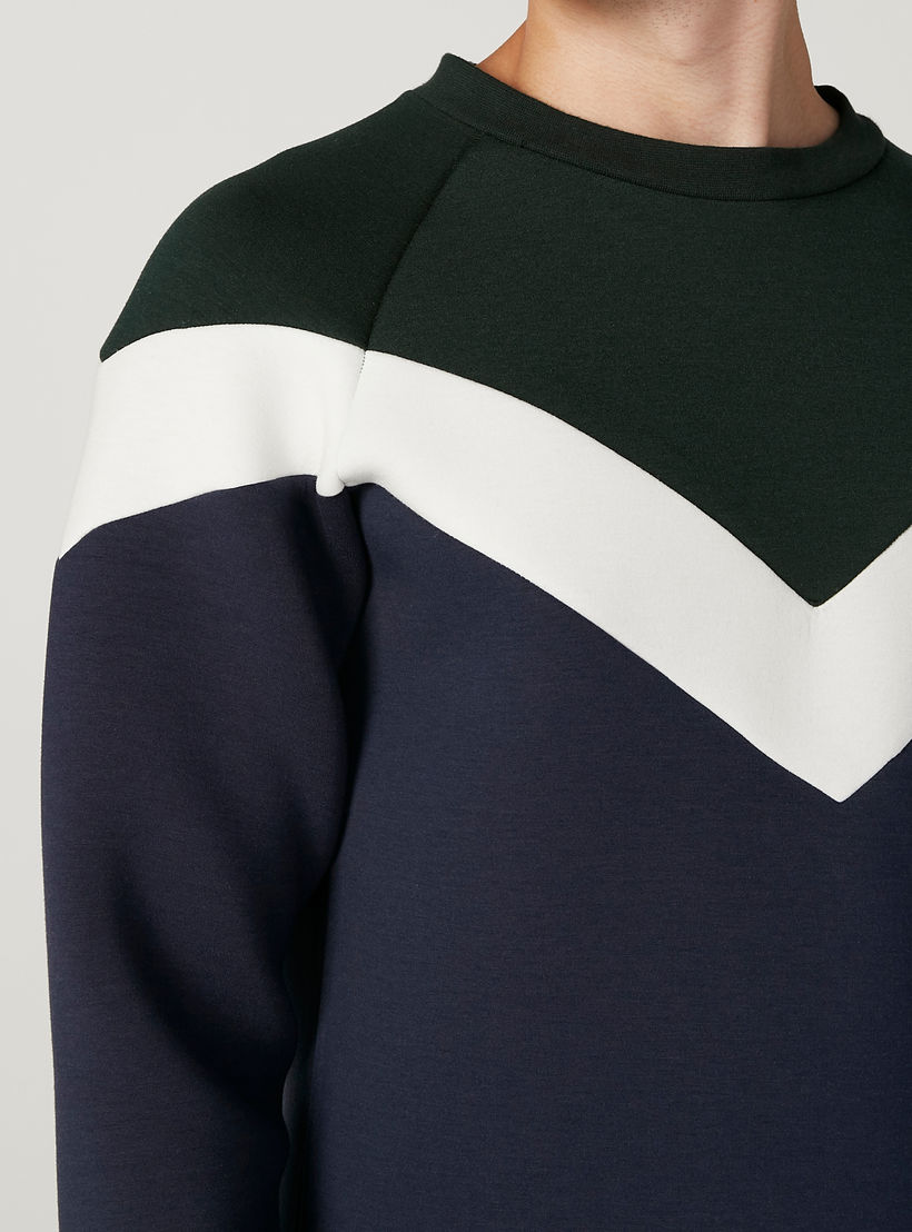 سويت شيرت سليم بأكمام مغايرة بتفاصيل مخططة من آيكونيك-men-winterwear-hoodiesandsweatshirts-image-3